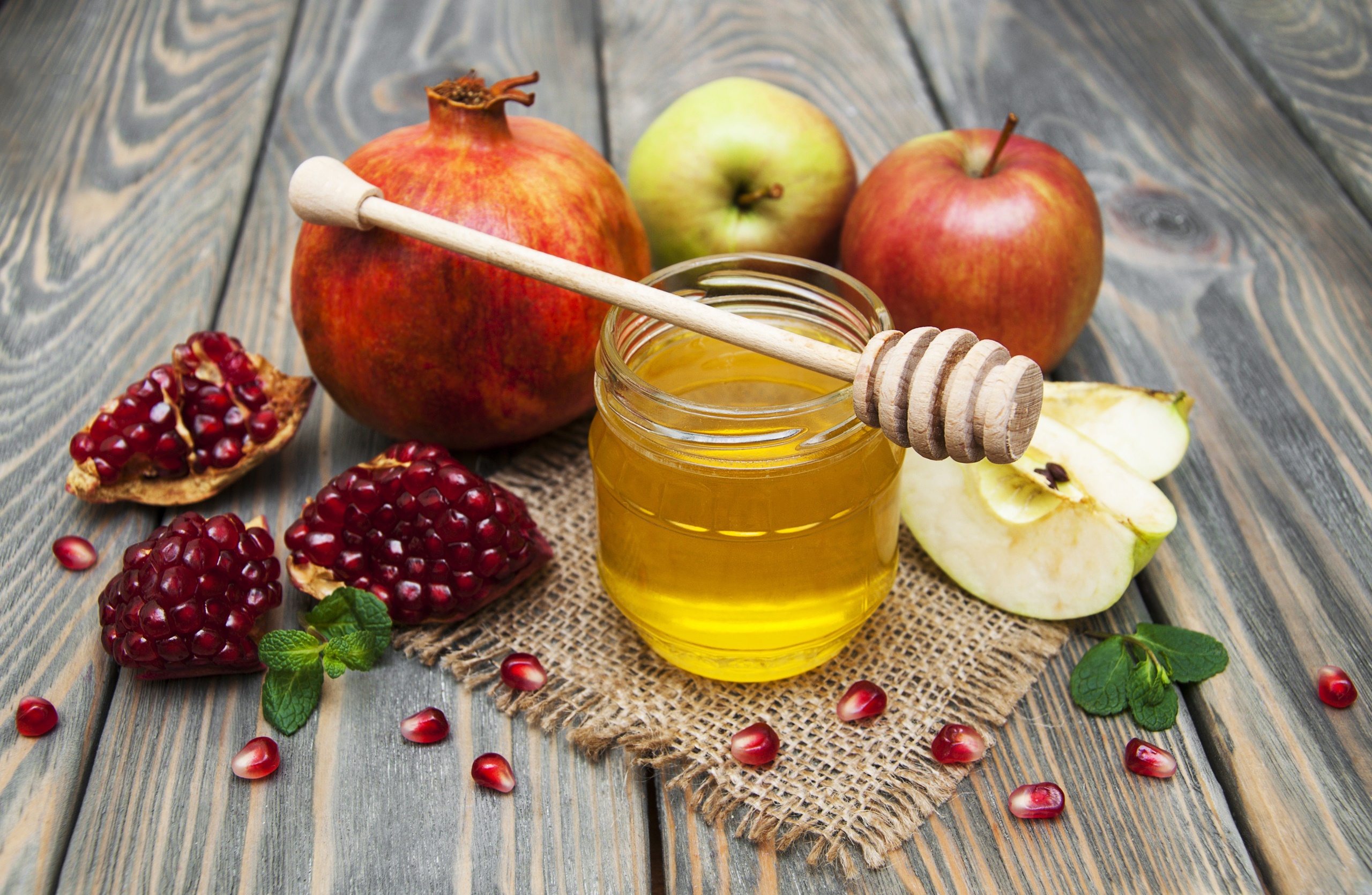 Free download wallpaper Food, Apple, Still Life, Honey, Pomegranate on your PC desktop