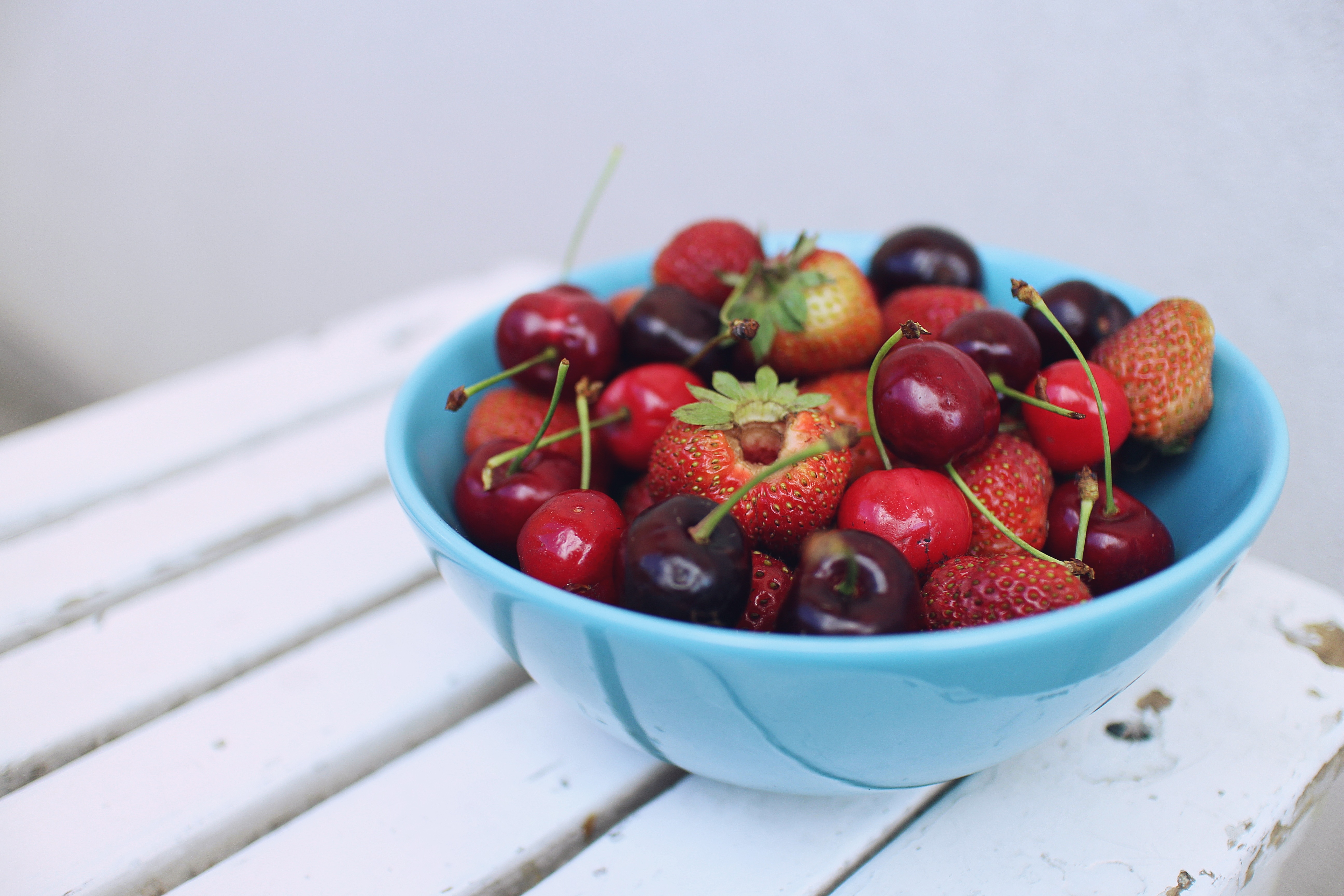 Free download wallpaper Fruits, Food, Strawberry, Cherry, Bowl, Berry, Fruit on your PC desktop
