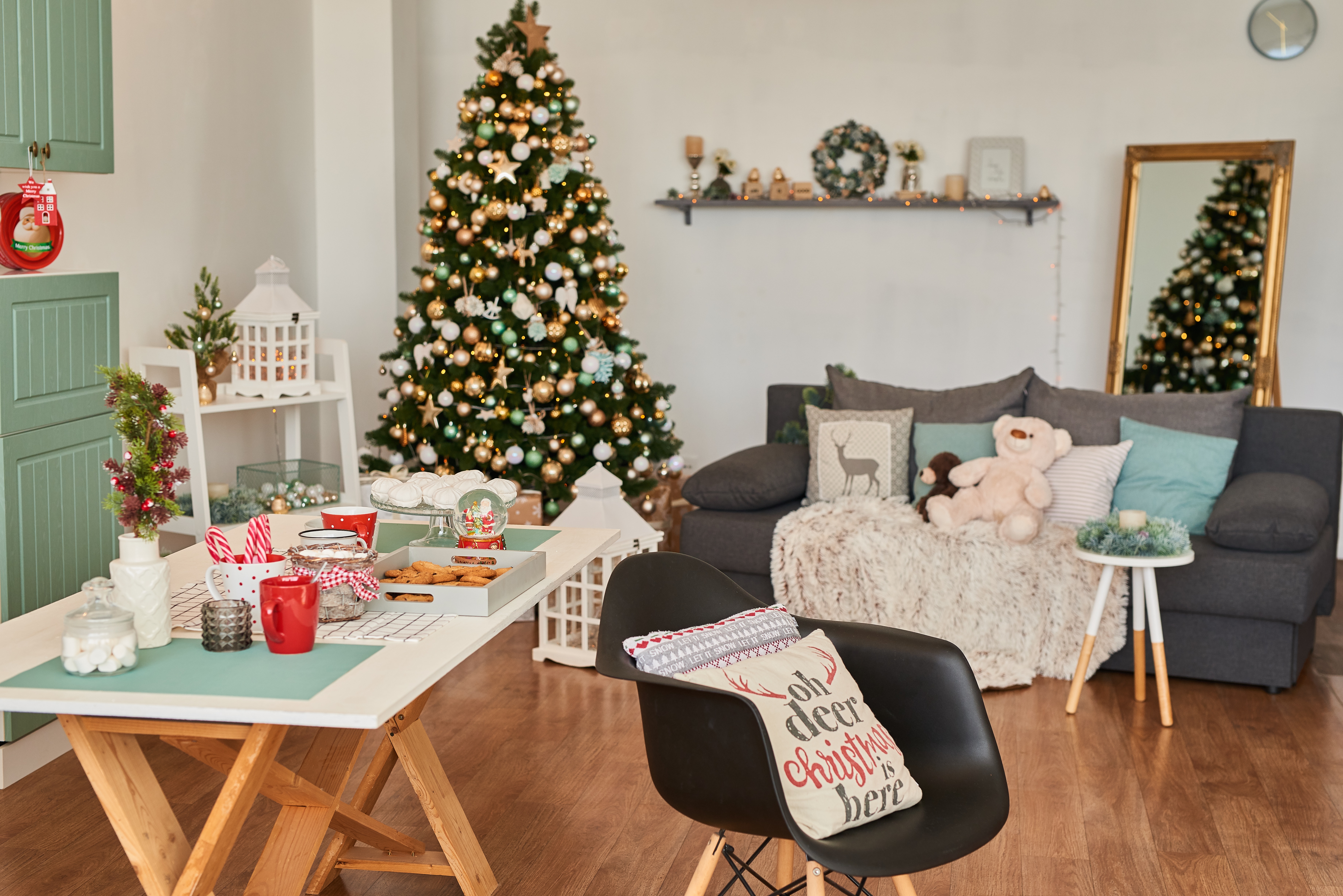 Baixe gratuitamente a imagem Natal, Quarto, Árvore De Natal, Feriados na área de trabalho do seu PC