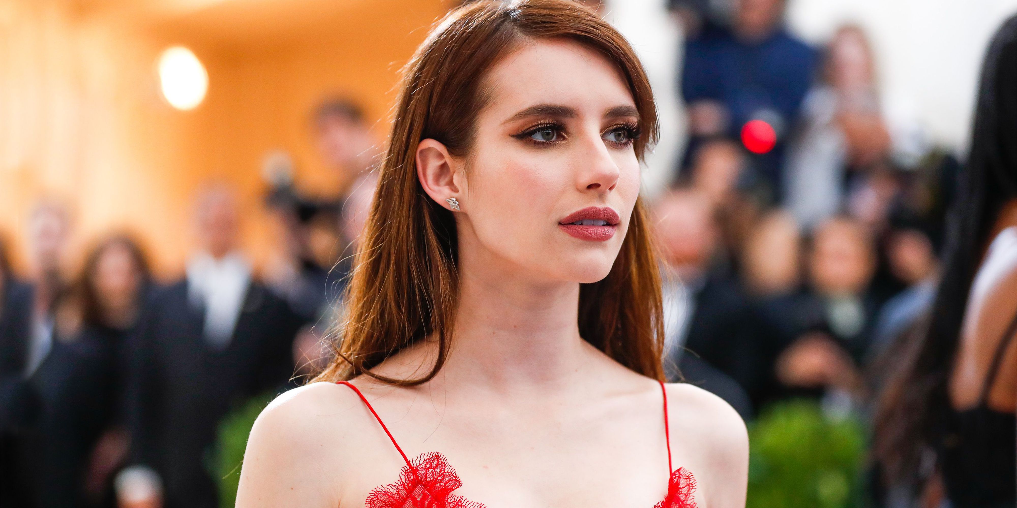 Baixar papel de parede para celular de Ruiva, Americano, Celebridade, Atriz, Emma Roberts gratuito.