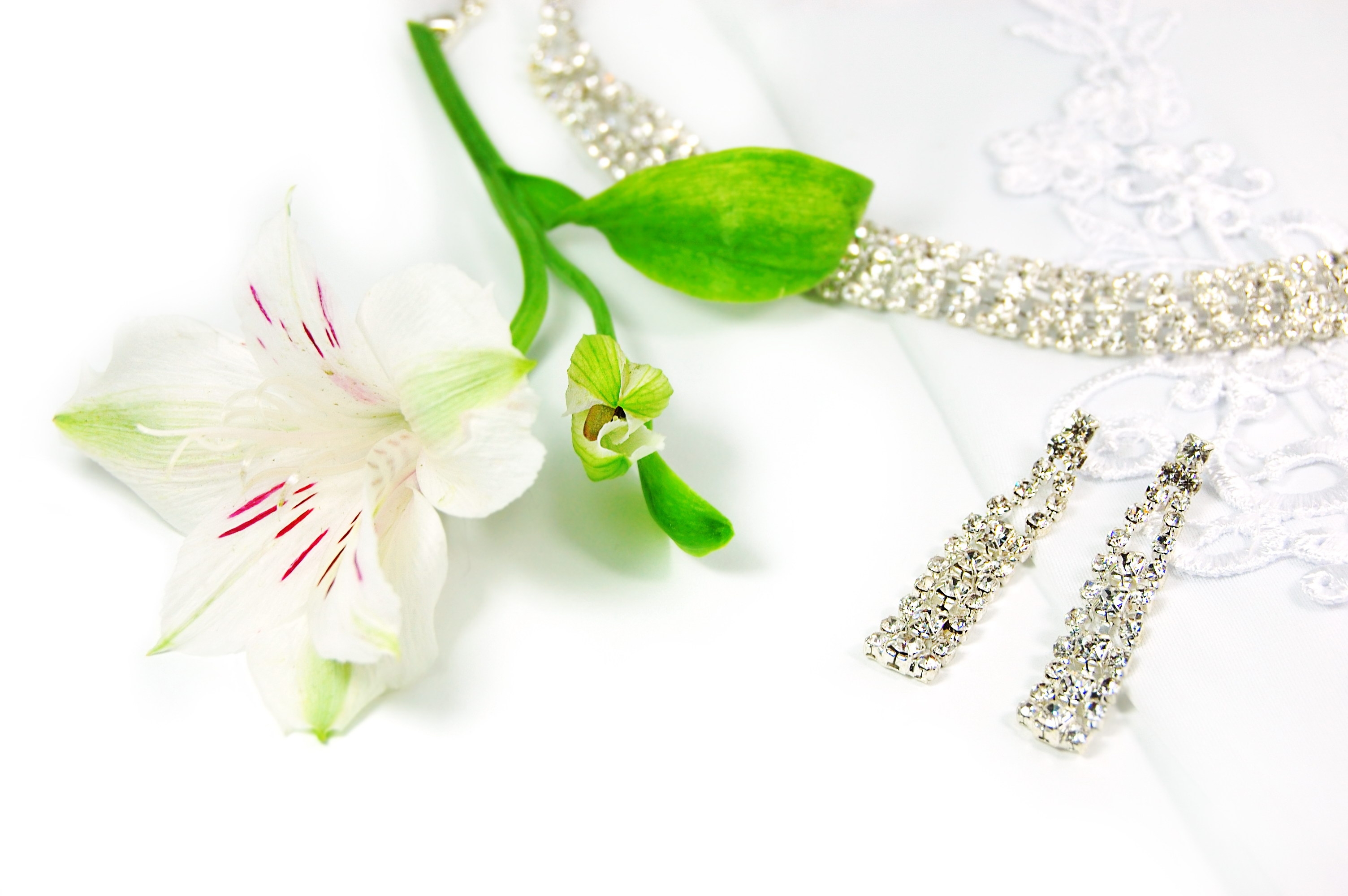 89856 завантажити картинку квітка, різне, алмази, сережки, діаманти - шпалери і заставки безкоштовно