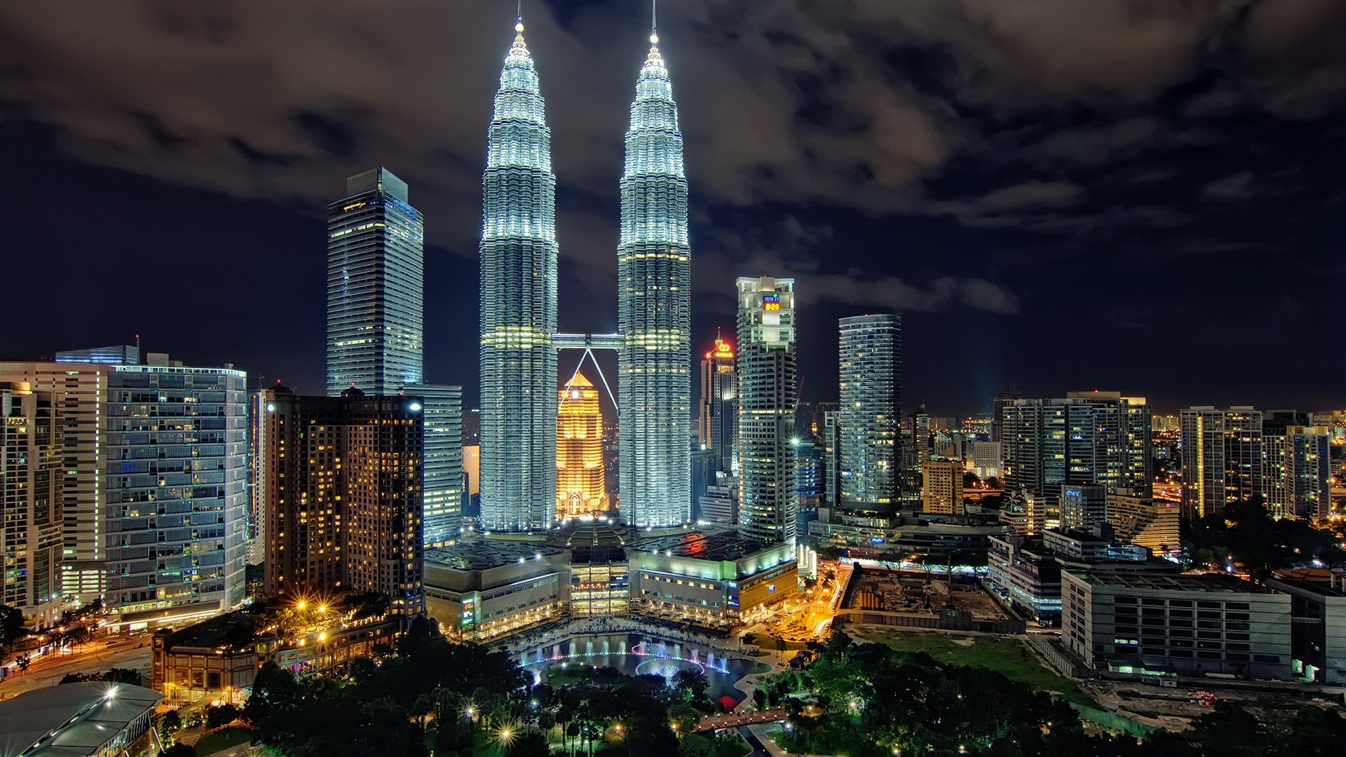 Téléchargez gratuitement l'image Kuala Lumpur, Construction Humaine sur le bureau de votre PC
