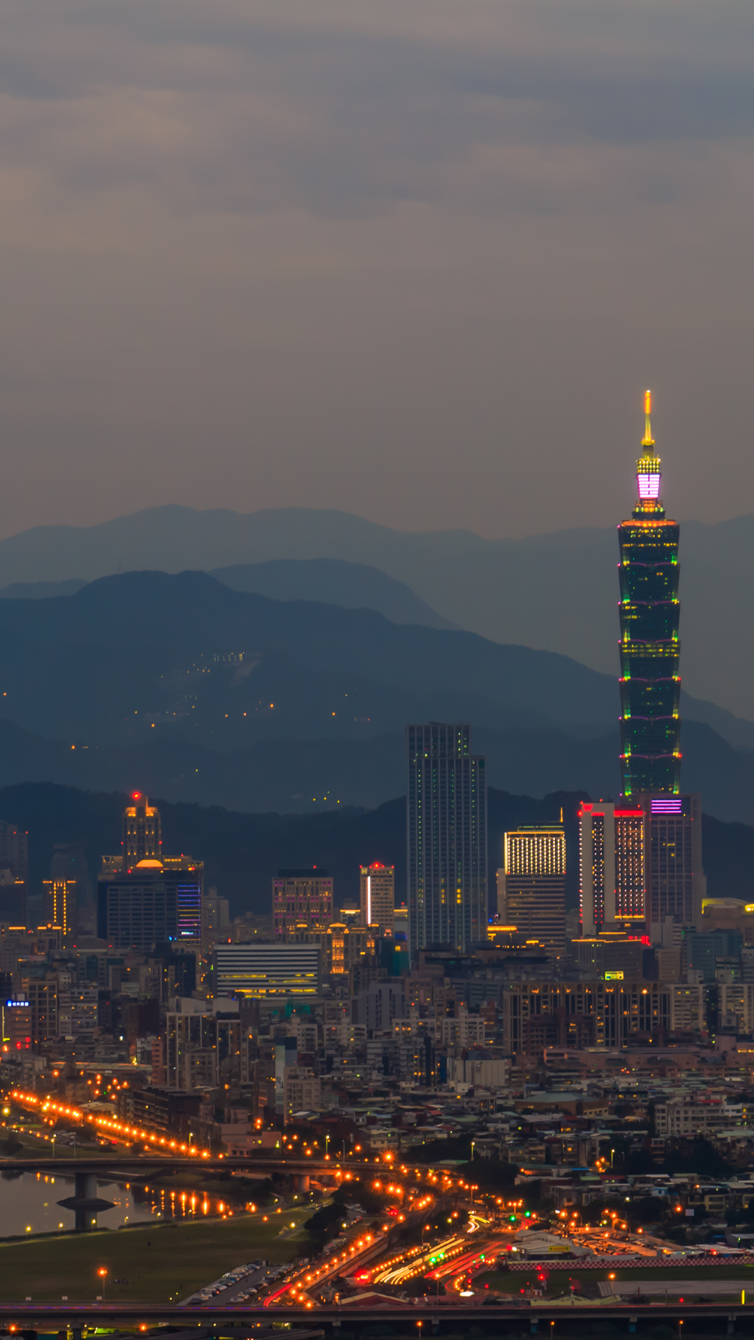 Téléchargez des papiers peints mobile Villes, Nuit, Montagne, Taïwan, Taipei, Construction Humaine, Taipei 101 gratuitement.