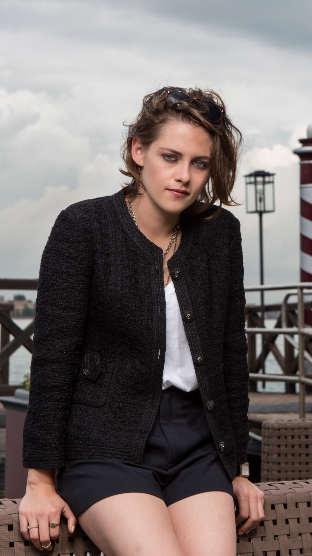 Handy-Wallpaper Kristen Stewart, Berühmtheiten kostenlos herunterladen.