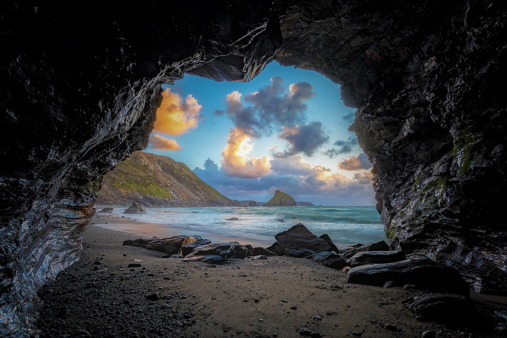 Free download wallpaper Sea, Beach, Caves, Ocean, Earth, Cave on your PC desktop