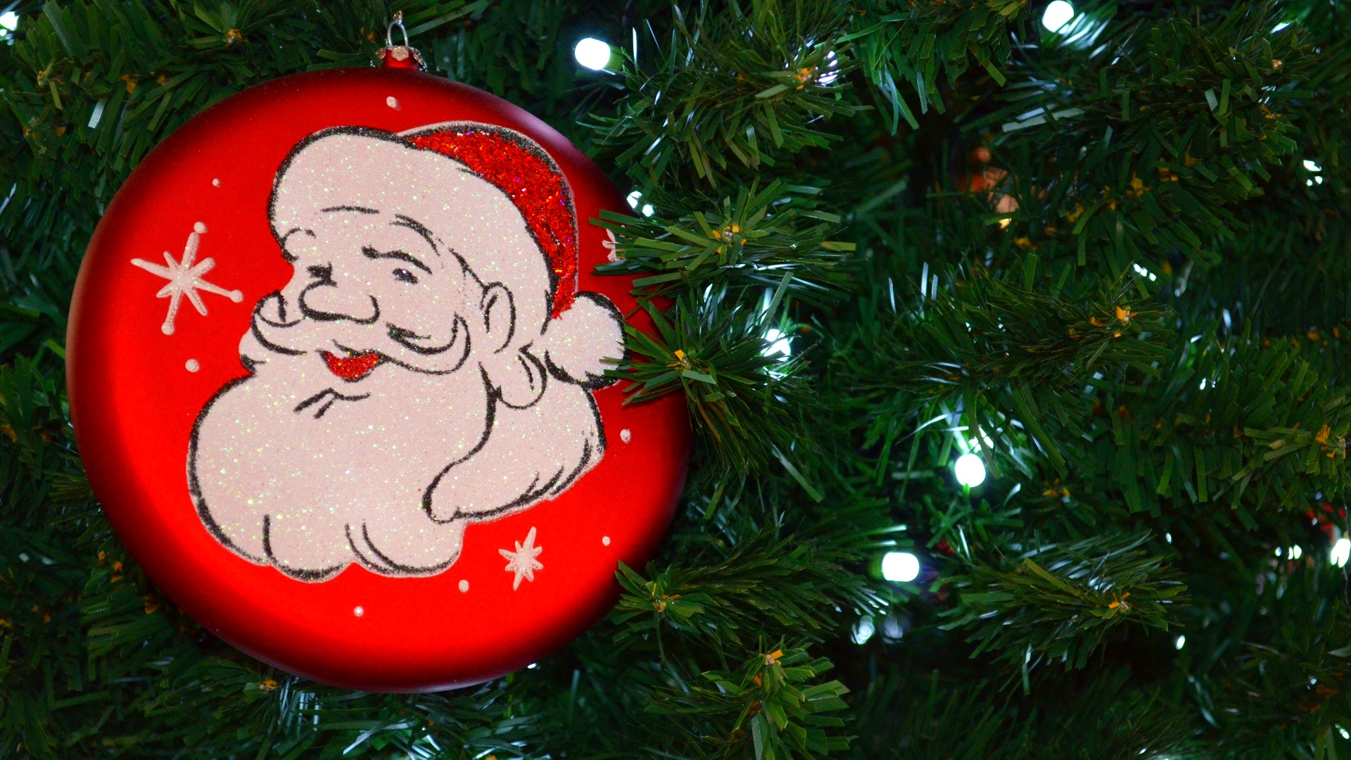 Download mobile wallpaper Light, Christmas, Holiday, Christmas Tree, Santa, Christmas Ornaments, Christmas Lights for free.