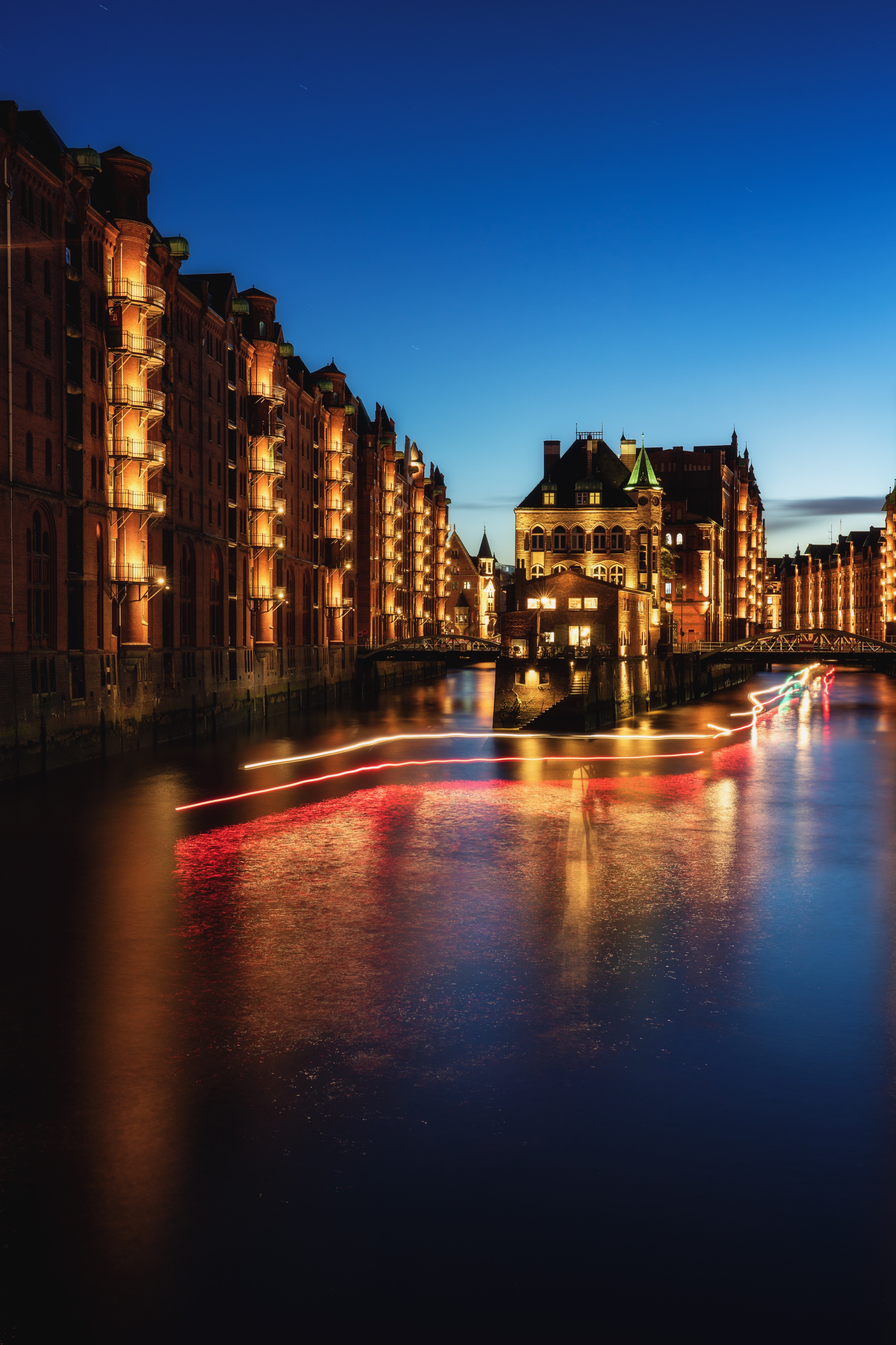 Download PC Wallpaper germany, cities, architecture, building, night city, hamburg