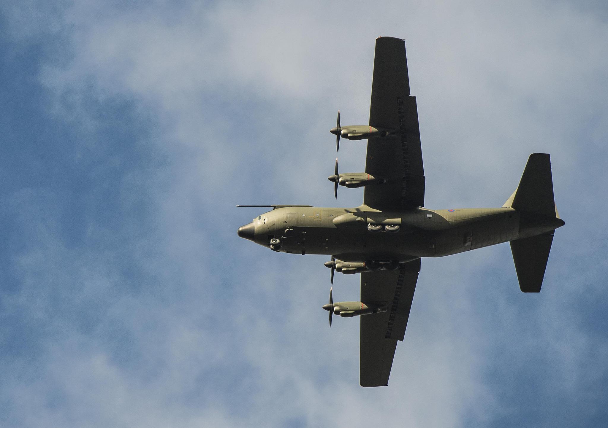378631 Bildschirmschoner und Hintergrundbilder Lockheed Martin C 130J Super Herkules auf Ihrem Telefon. Laden Sie  Bilder kostenlos herunter