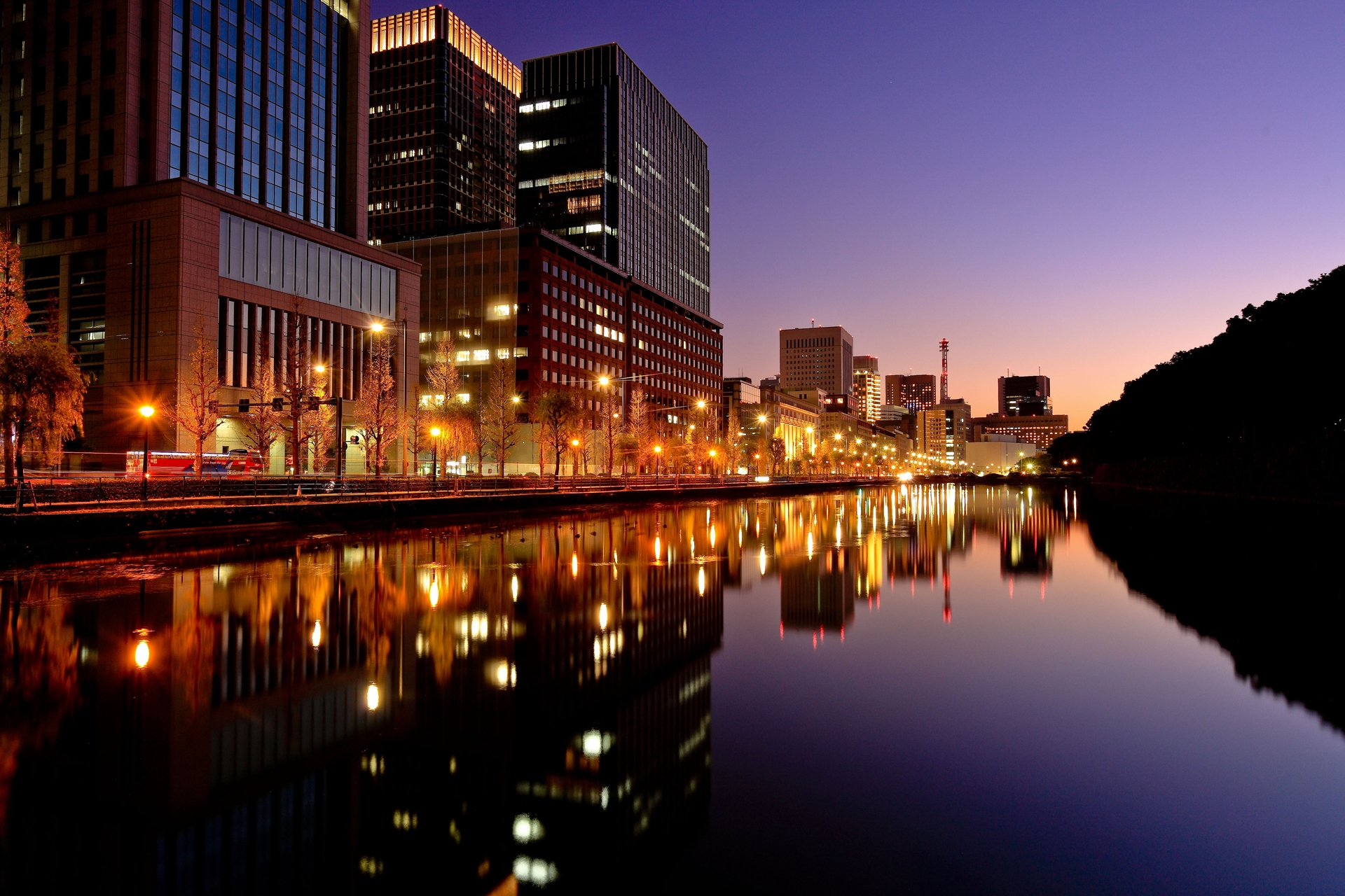 Descarga gratuita de fondo de pantalla para móvil de Noche, Ciudad, Las Luces, Luces, Ciudades, Tokio, Japón.