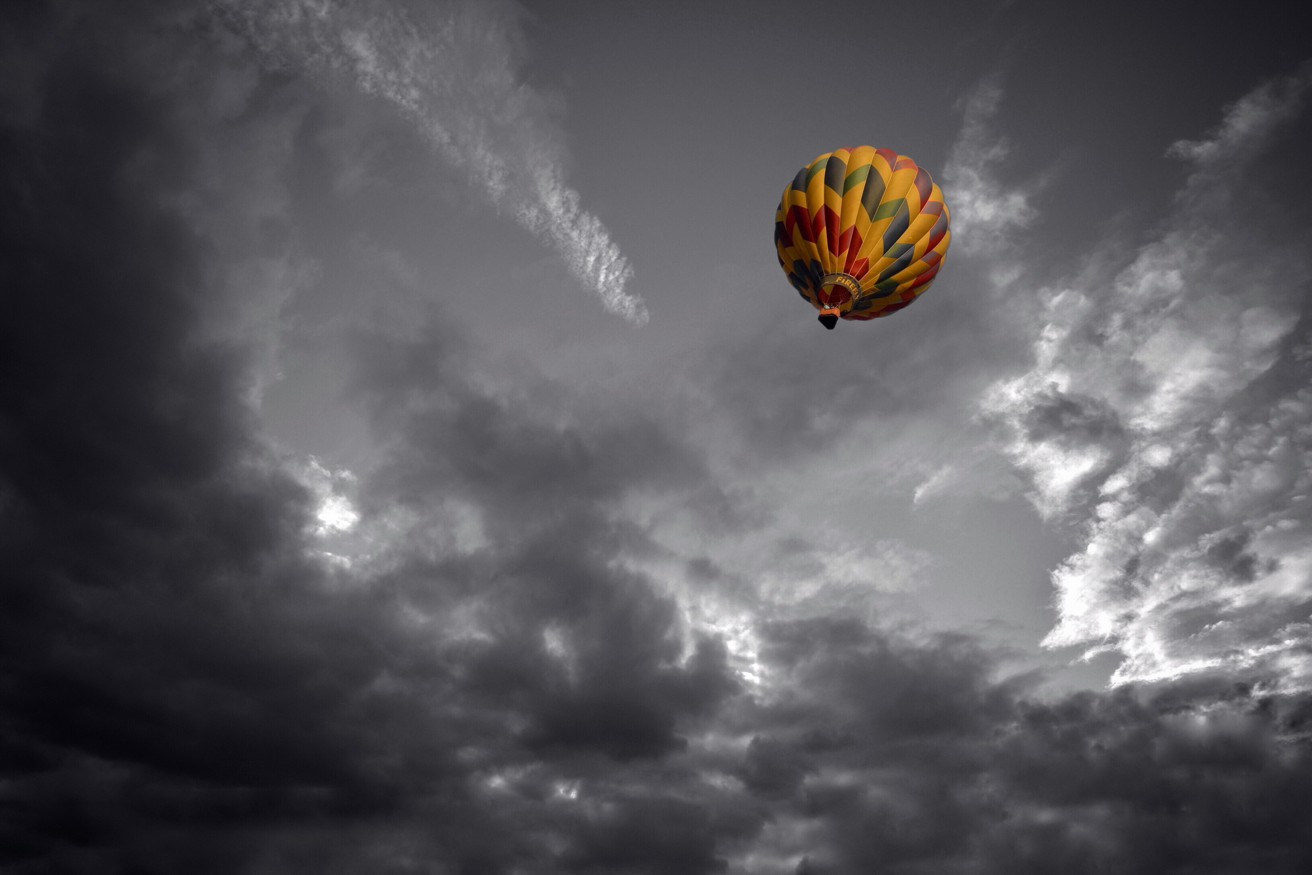 Free download wallpaper Sky, Cloud, Vehicles, Hot Air Balloon on your PC desktop