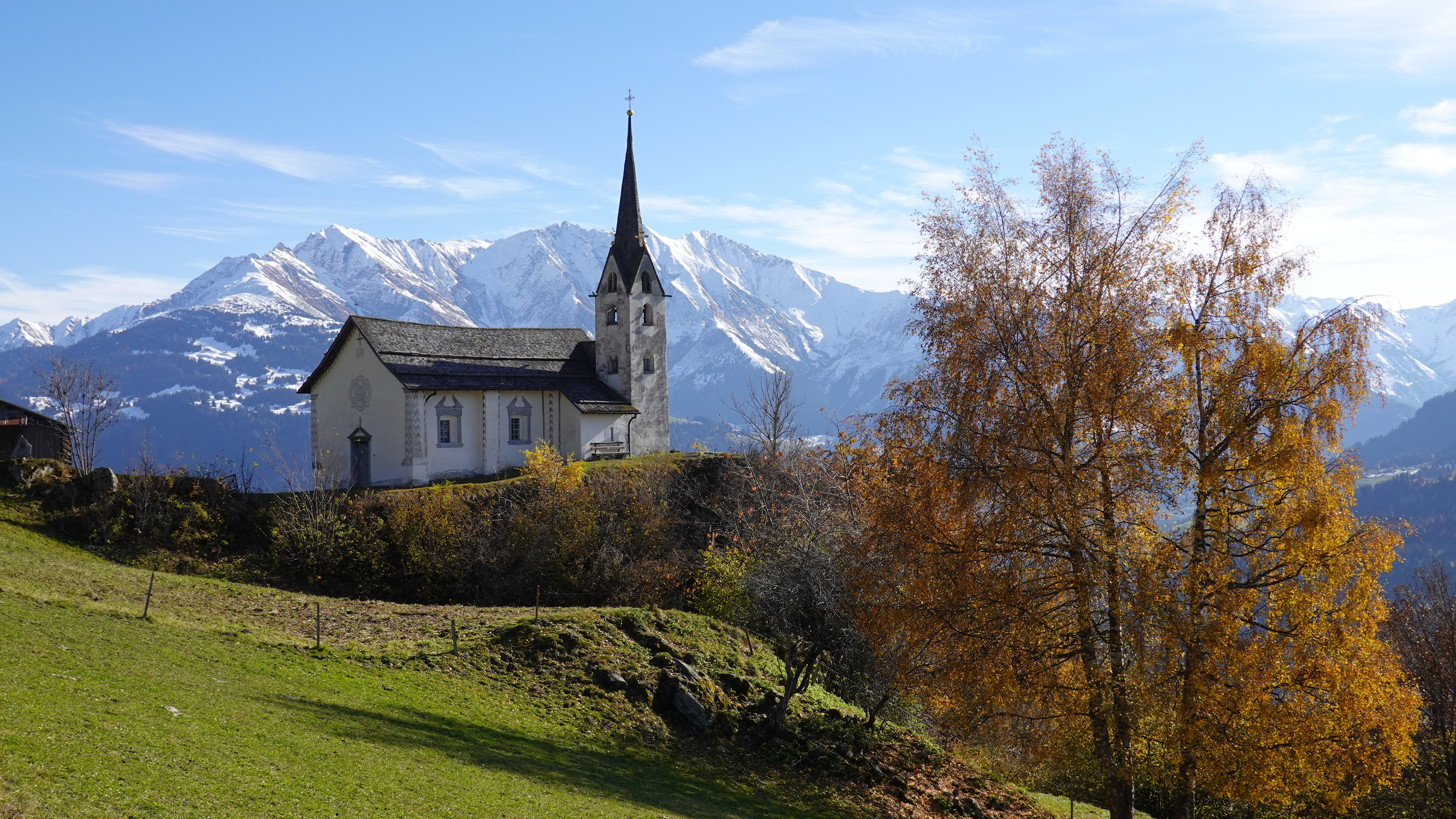 Handy-Wallpaper Gebirge, Kirche, Kirchen, Religiös kostenlos herunterladen.