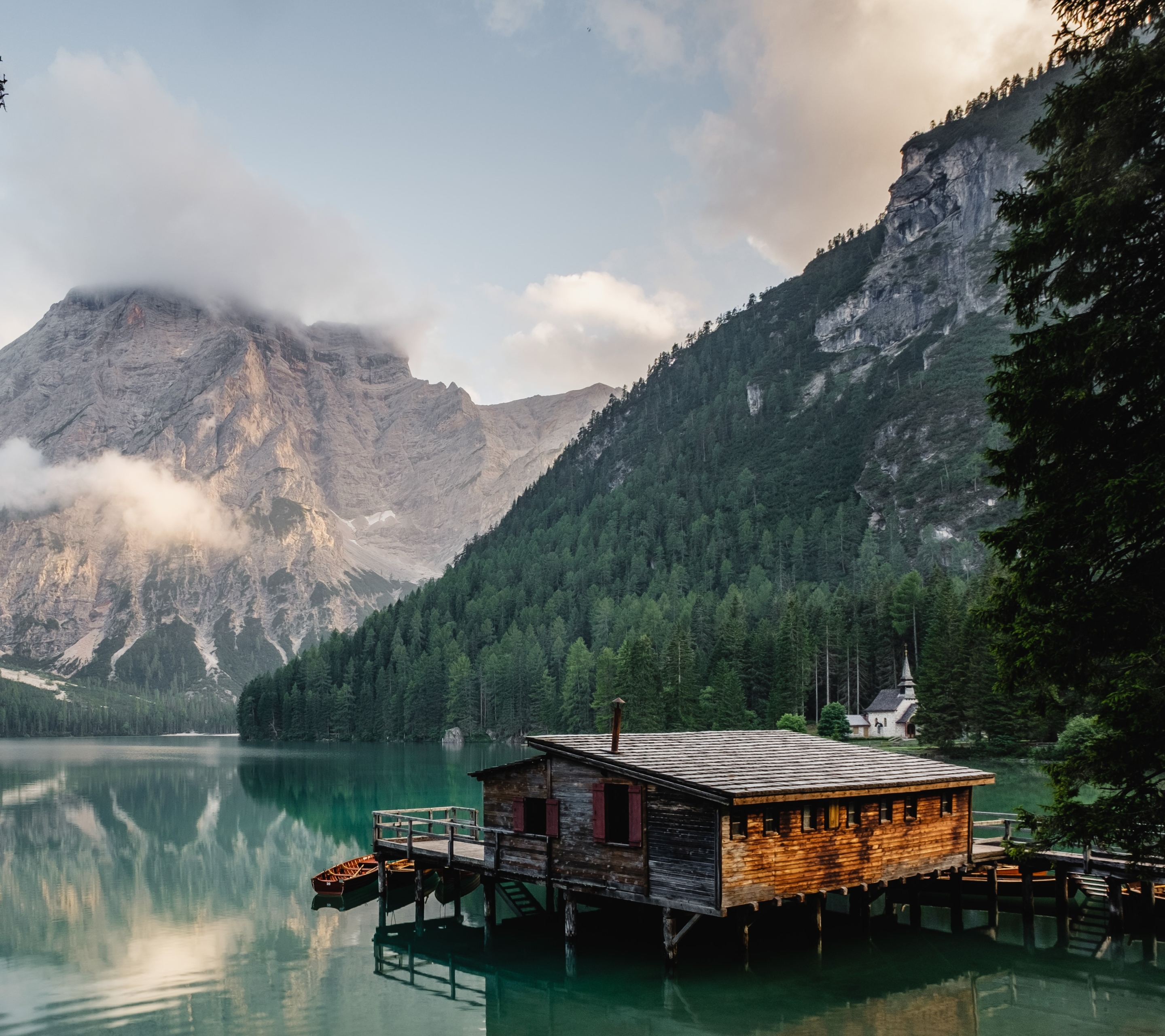 Free download wallpaper Lakes, Italy, Building, Mountain, Lake, Reflection, Photography, Cabin on your PC desktop