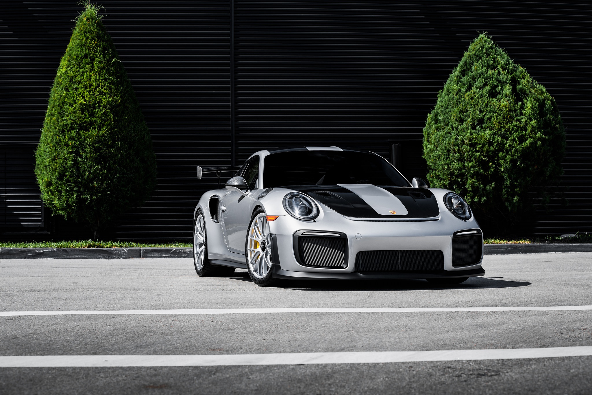 Handy-Wallpaper Porsche, Porsche 911, Autos, Porsche 911 Gt2, Fahrzeuge, Silbernes Auto kostenlos herunterladen.
