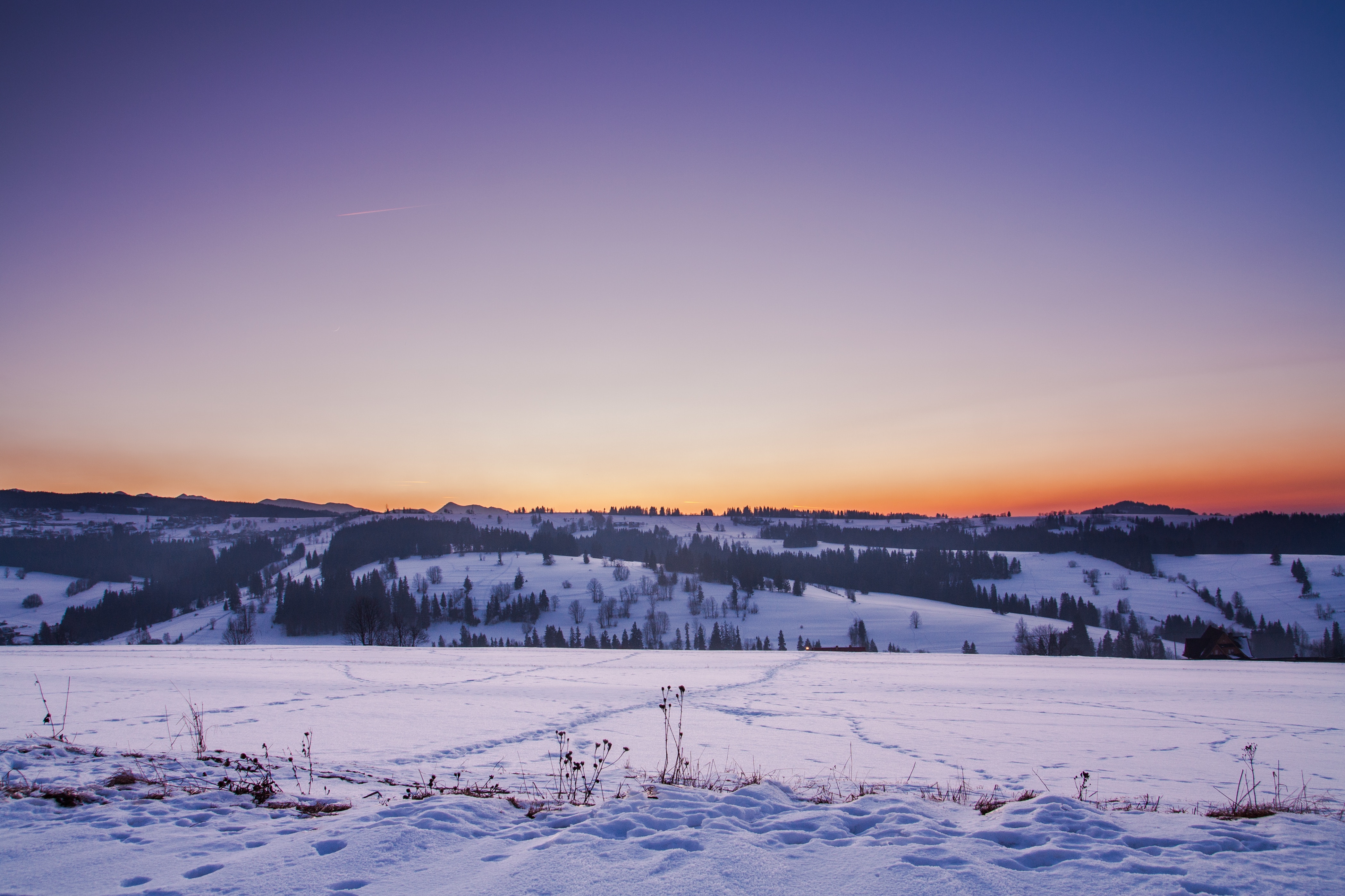 PCデスクトップに冬, 自然, 日没, 雪, フィールド, 畑画像を無料でダウンロード