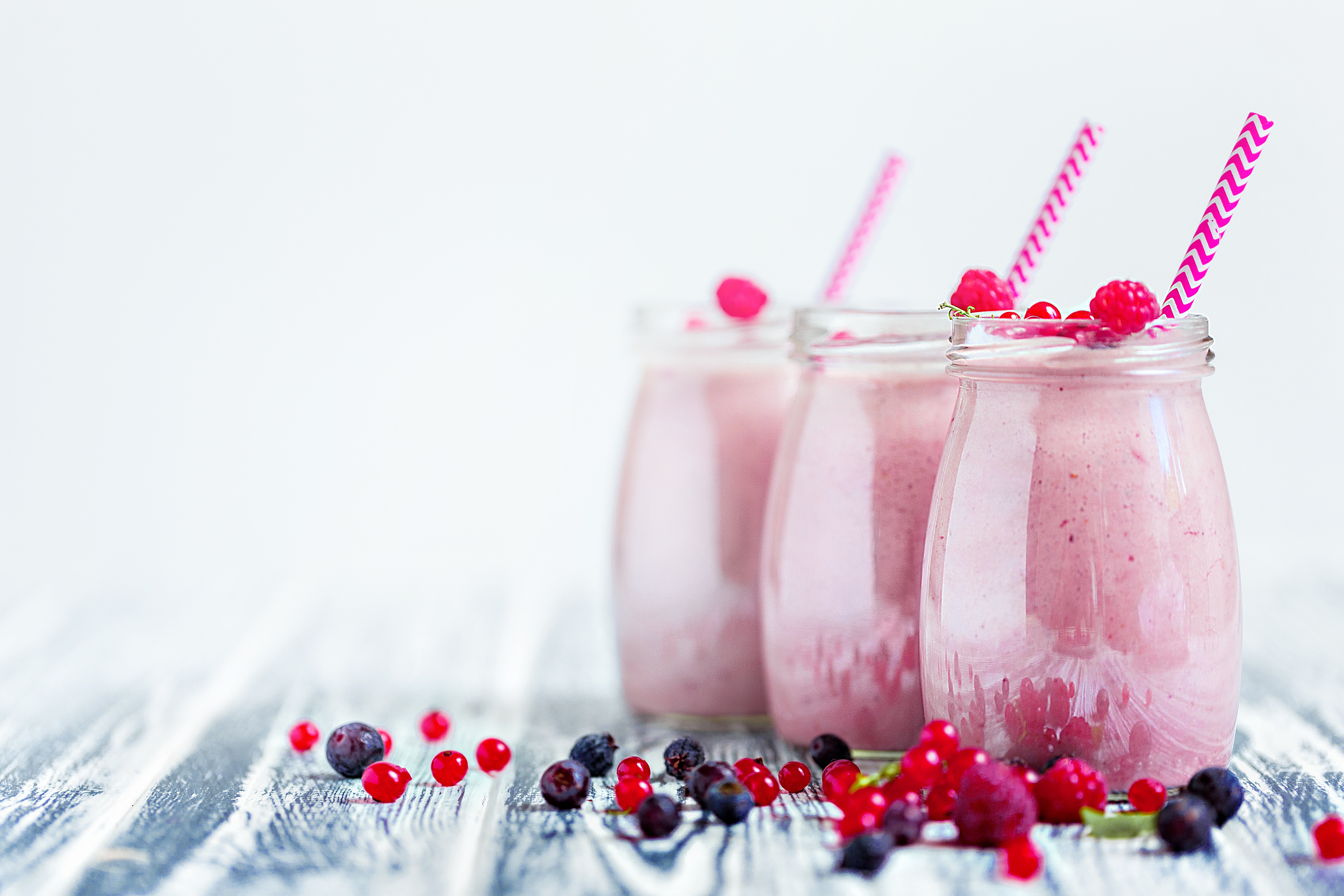 Download mobile wallpaper Food, Berry, Drink, Smoothie for free.