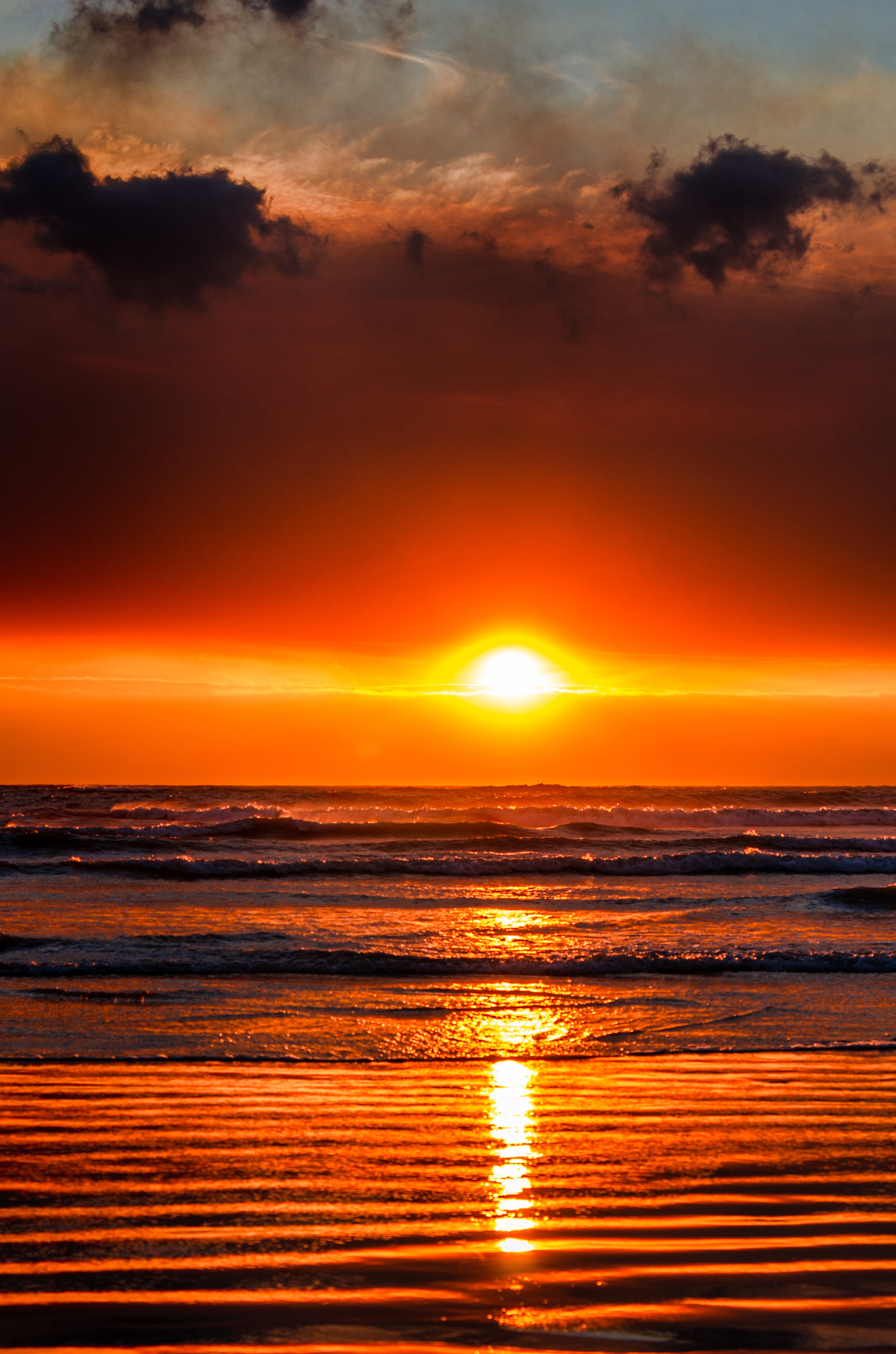 Free download wallpaper Sunset, Sky, Nature, Horizon, Waves, Ocean on your PC desktop