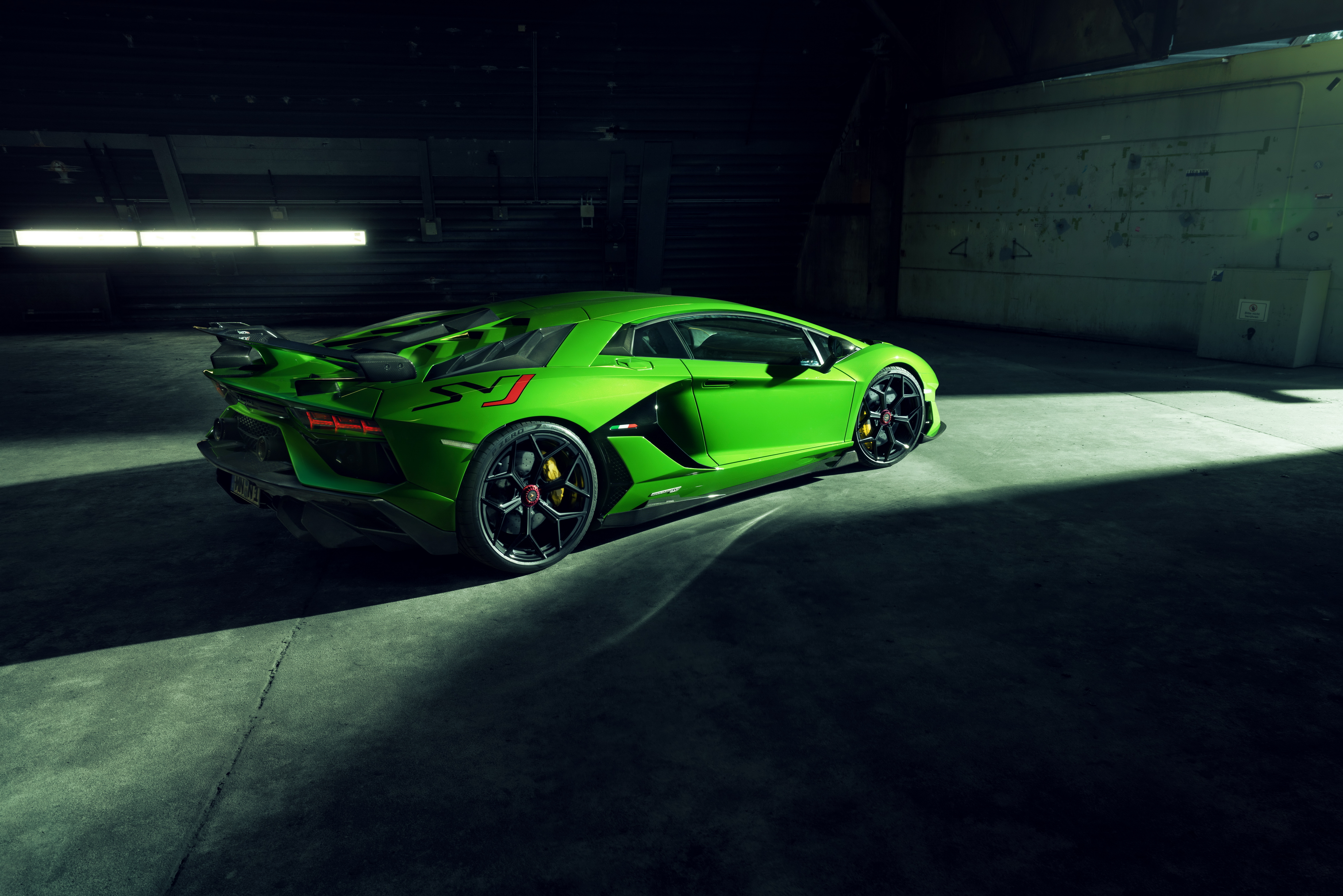 Baixe gratuitamente a imagem Lamborghini, Carro, Super Carro, Lamborghini Aventador, Veículo, Veículos, Carro Verde, Lamborghini Aventador Svj na área de trabalho do seu PC