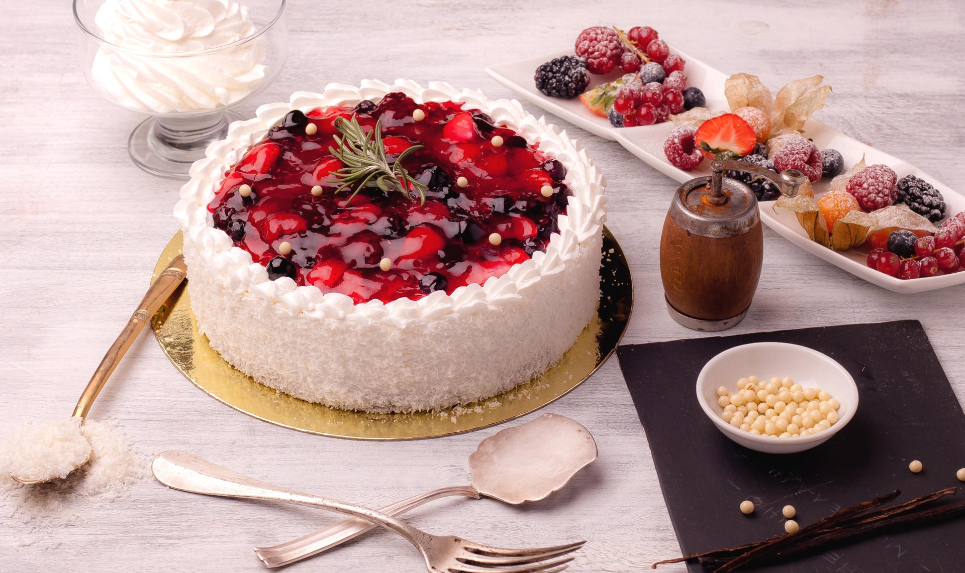 Free download wallpaper Food, Still Life, Cake, Cream, Fruit, Pastry on your PC desktop