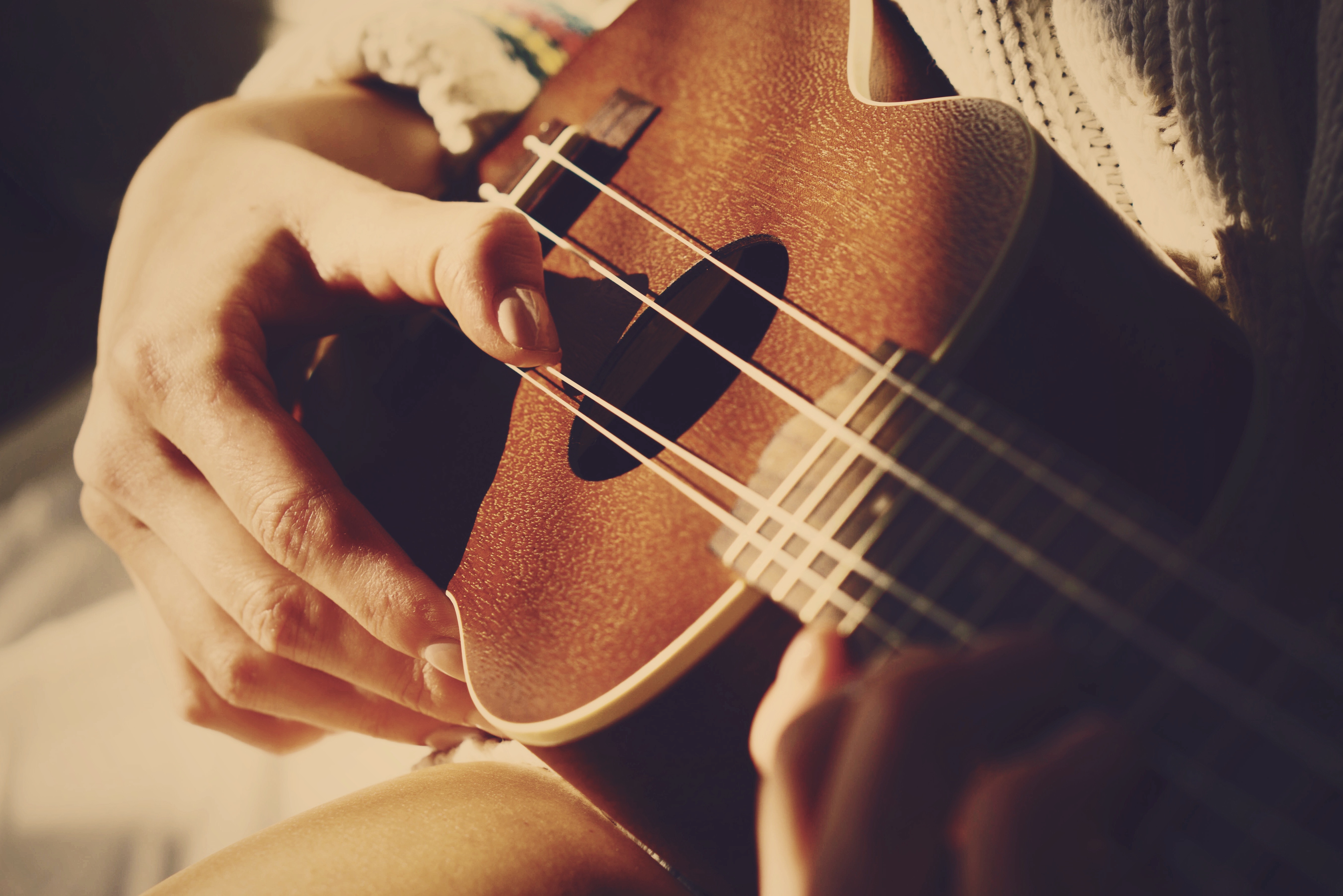 Download mobile wallpaper Fingers, Hands, Guitar, Music for free.