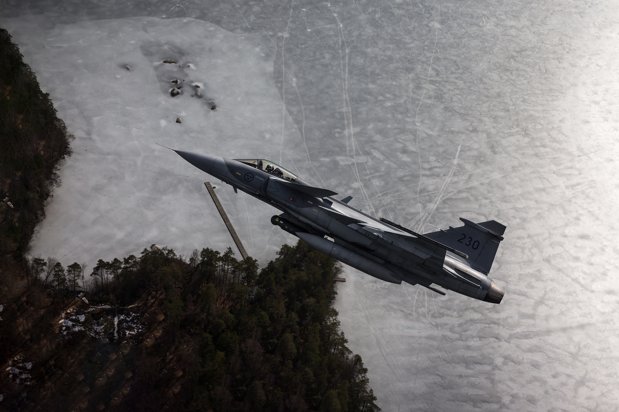 Скачати мобільні шпалери Літак, Військовий, Реактивний Винищувач, Saab Jas 39 Gripen, Бойовий Літак, Реактивні Винищувачі безкоштовно.