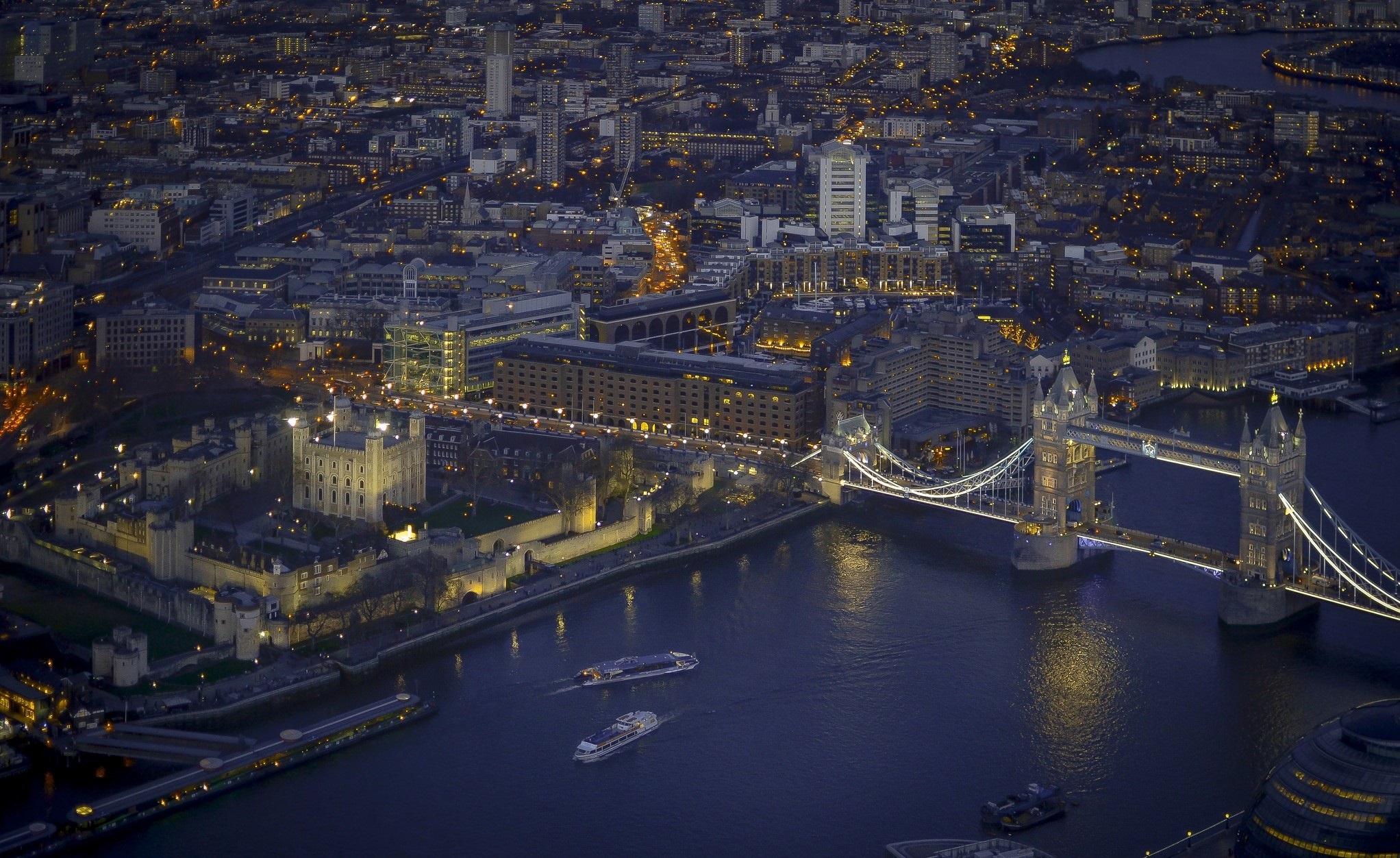 425386 скачать картинку сделано человеком, лондон, мост, здание, город, темза, тауэрский мост, великобритания, города - обои и заставки бесплатно
