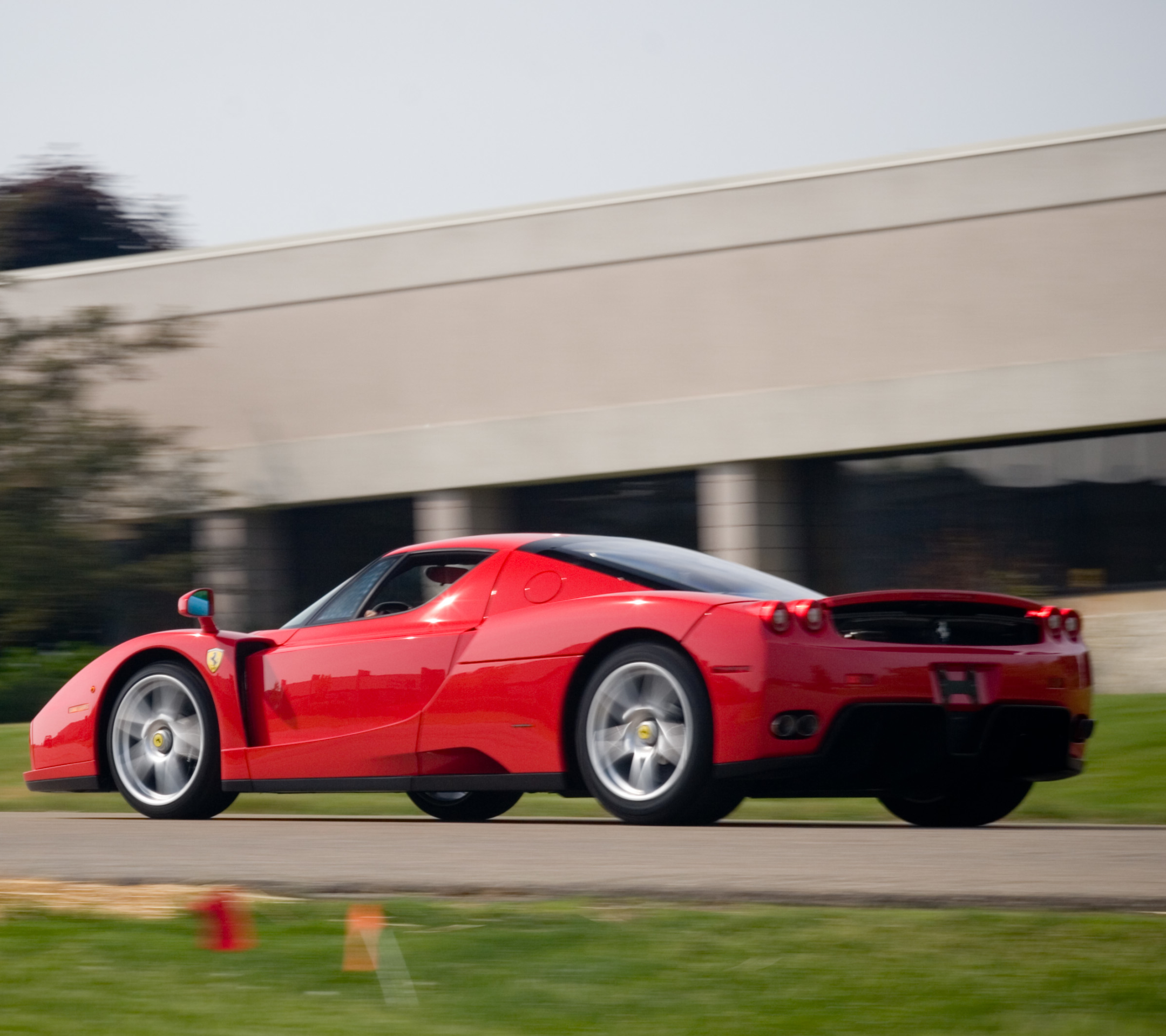 Baixe gratuitamente a imagem Ferrari, Veículos na área de trabalho do seu PC