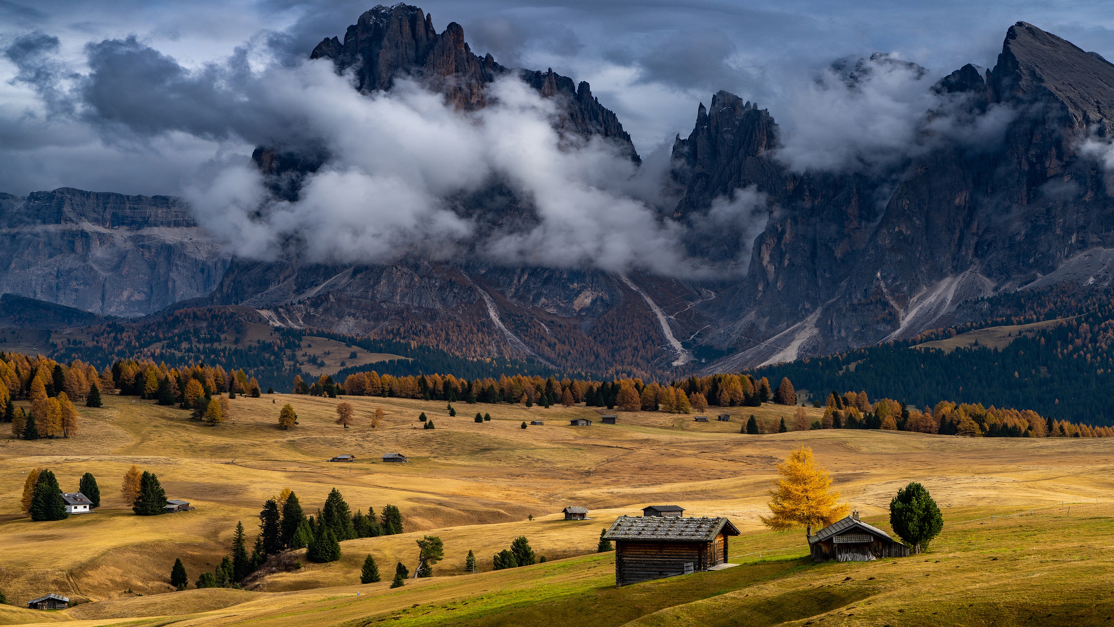 Handy-Wallpaper Landschaft, Herbst, Nebel, Haus, Alpen, Gebirge, Wolke, Fotografie kostenlos herunterladen.