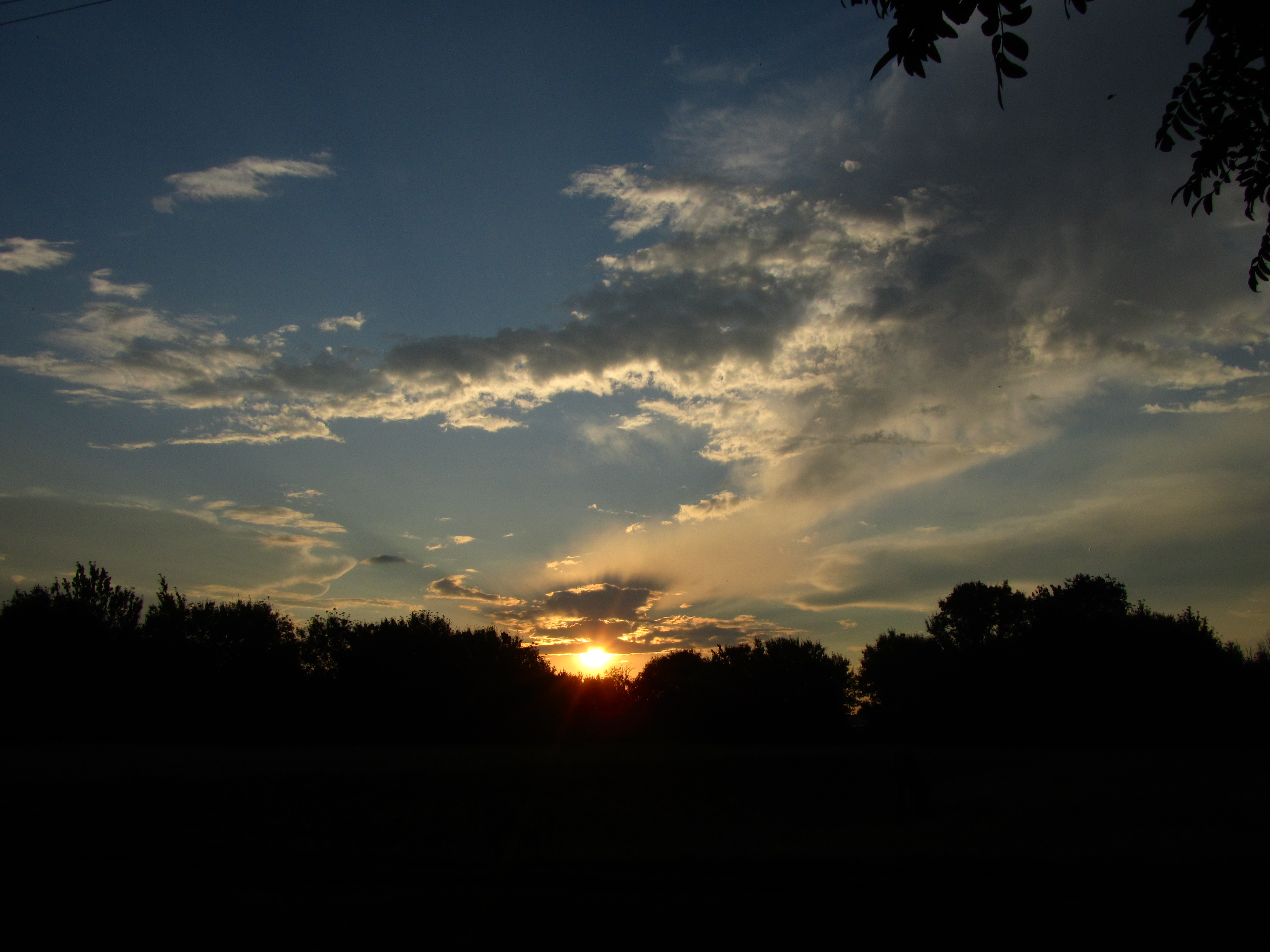 Baixar papel de parede para celular de Terra/natureza, Pôr Do Sol gratuito.