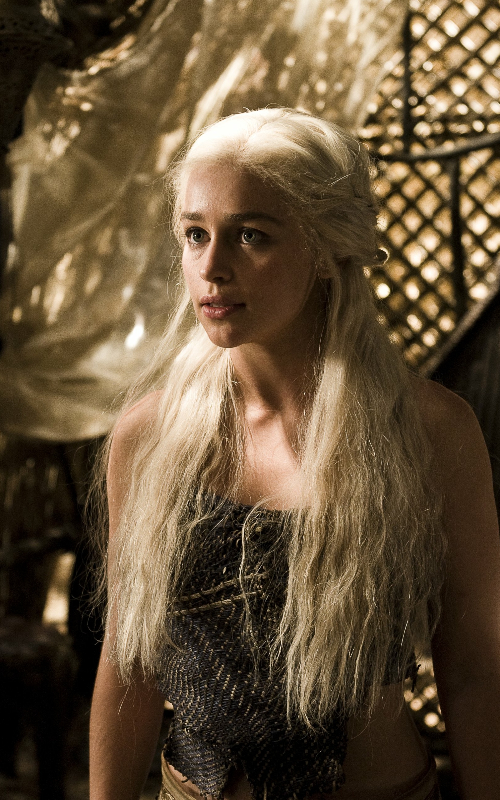 Download mobile wallpaper Game Of Thrones, Tv Show, Daenerys Targaryen, Emilia Clarke for free.