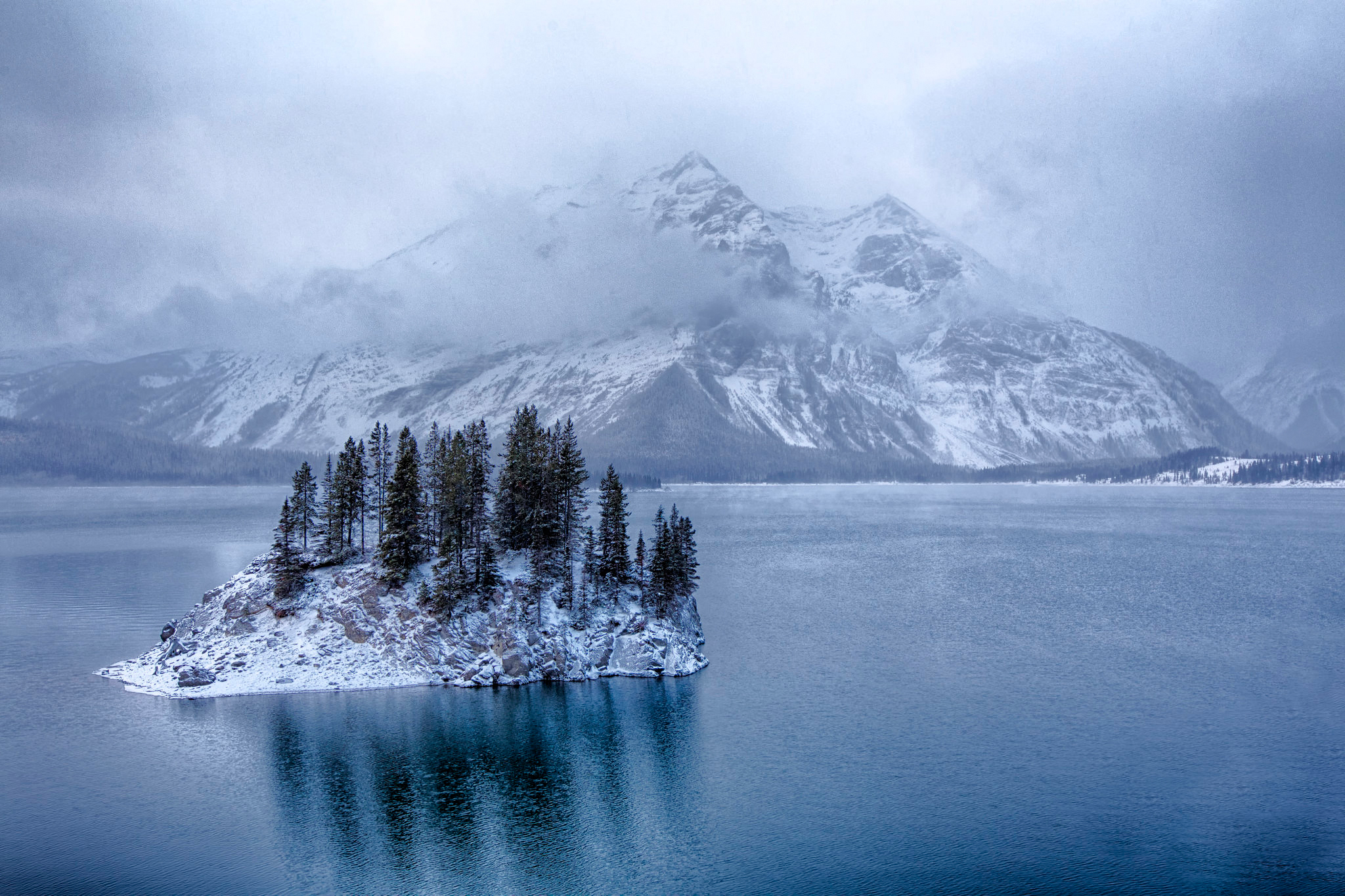 Free download wallpaper Winter, Nature, Lakes, Mountain, Lake, Earth, Island on your PC desktop