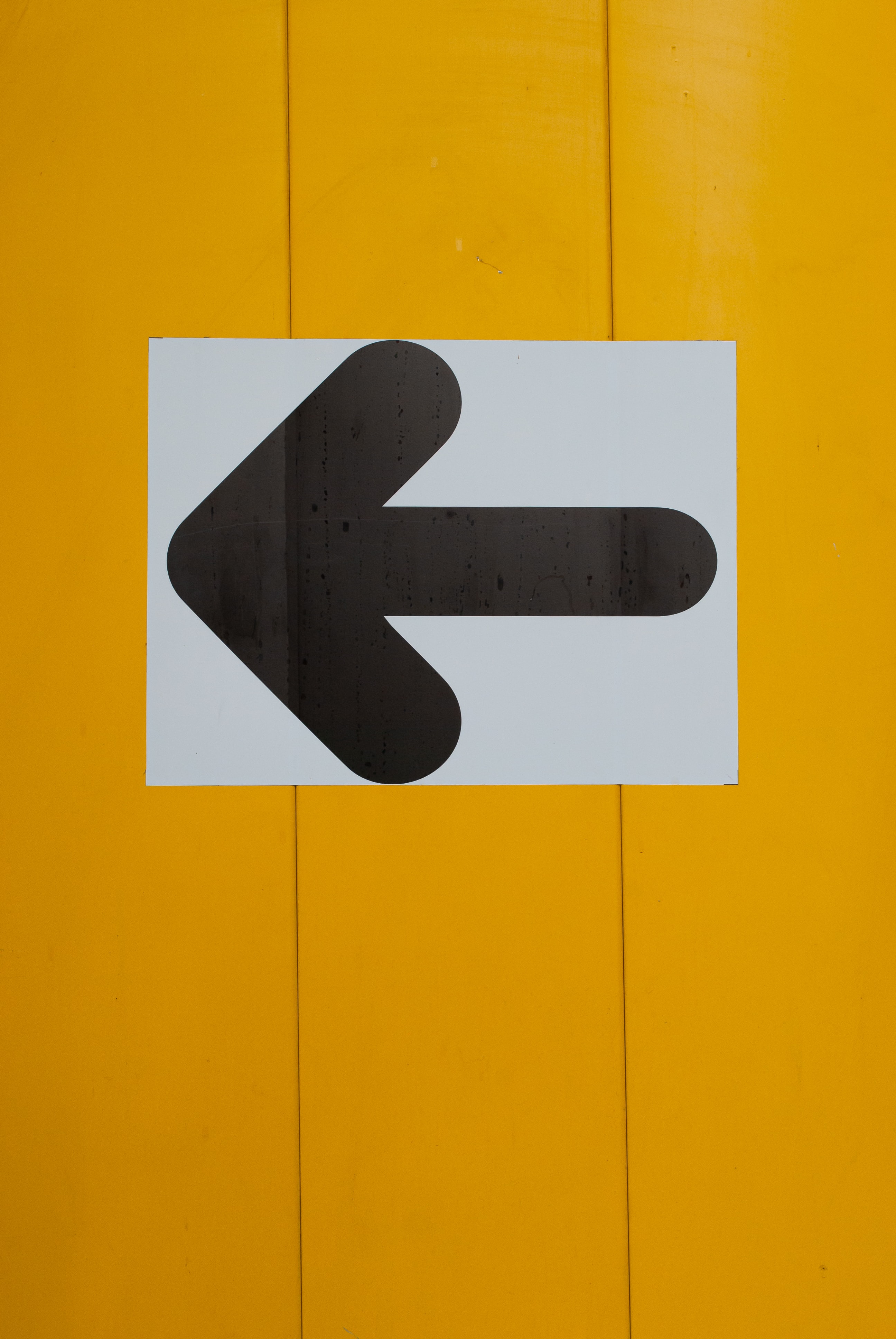 minimalism, arrow, yellow, wall, pointer