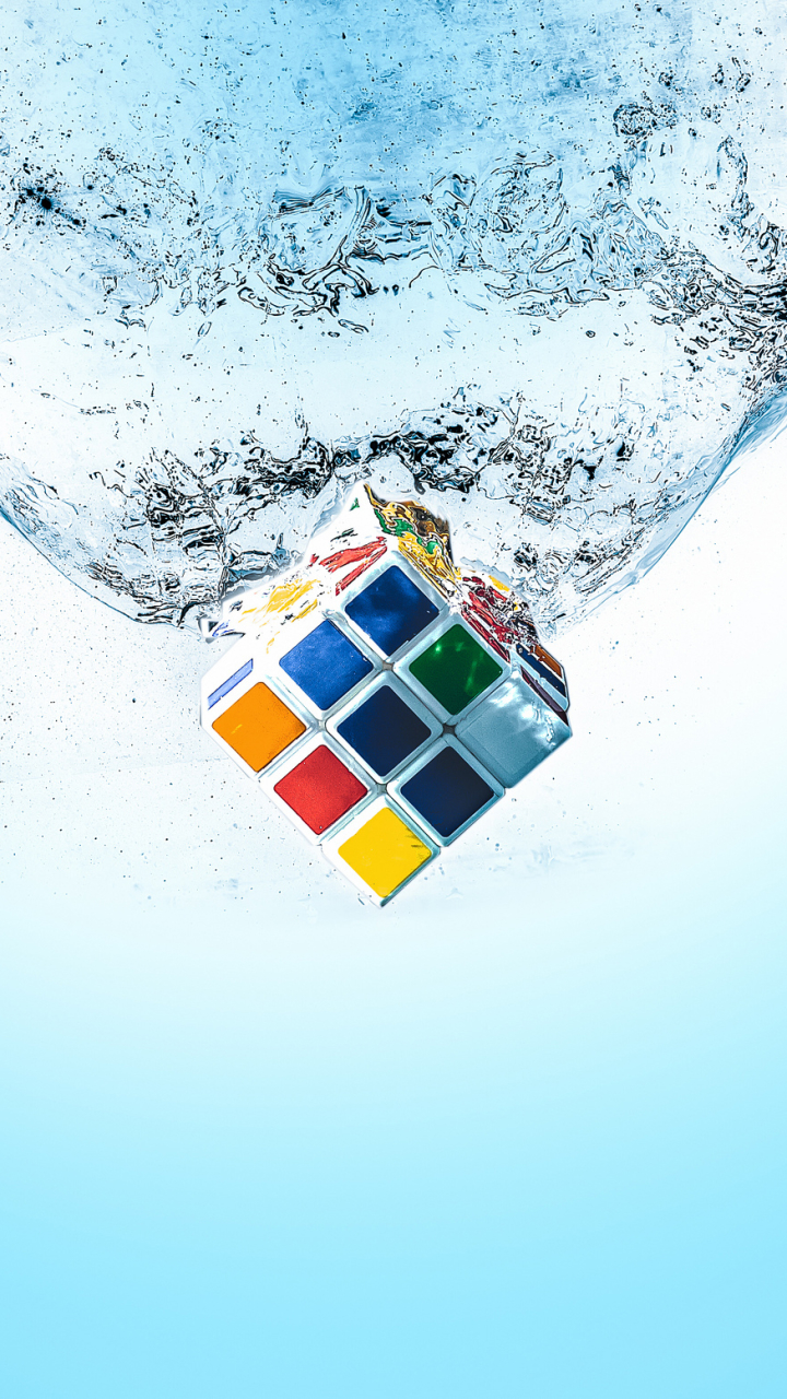 Téléchargez des papiers peints mobile Eau, Éclaboussure, Jeu, Rubik's Cube gratuitement.