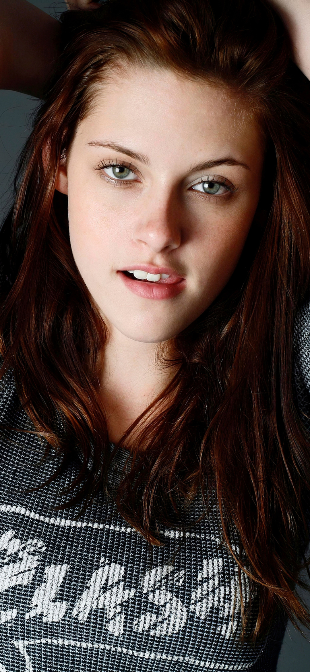 Download mobile wallpaper Kristen Stewart, Redhead, Green Eyes, American, Celebrity, Actress for free.