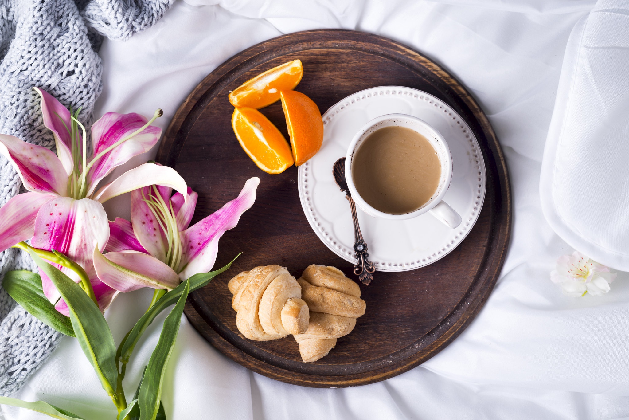 Free download wallpaper Food, Coffee, Still Life, Cup, Lily, Drink on your PC desktop