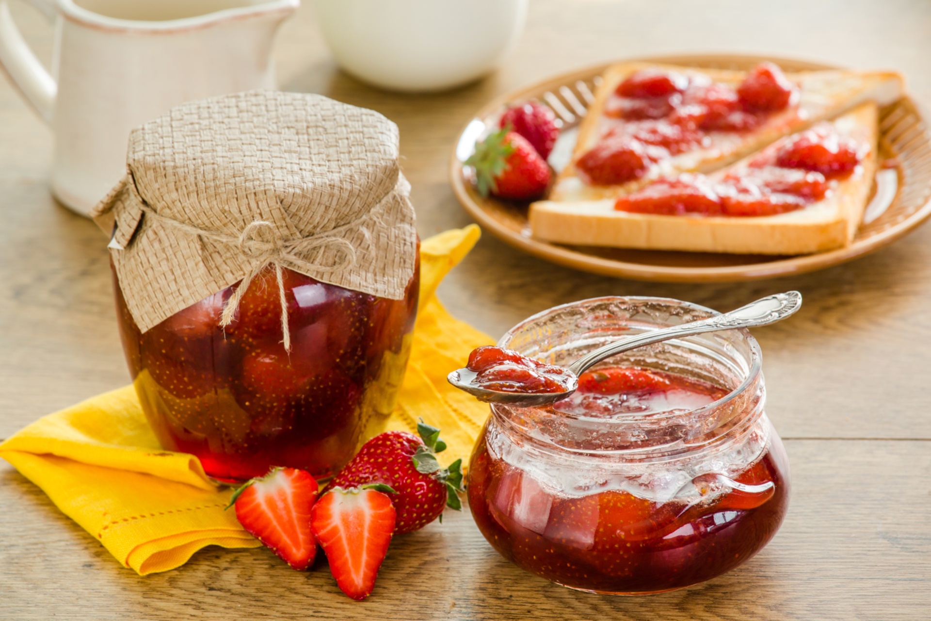 Handy-Wallpaper Erdbeere, Frucht, Marmelade, Nahrungsmittel, Stillleben kostenlos herunterladen.