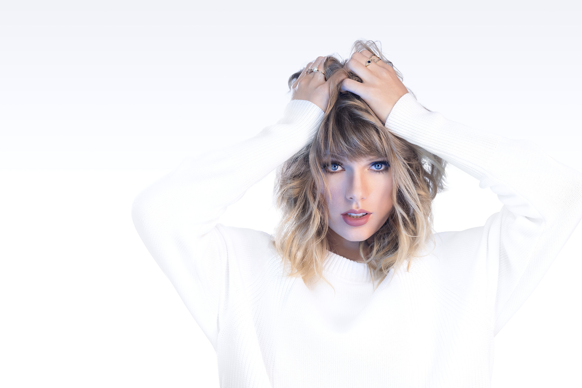 Handy-Wallpaper Musik, Sänger, Gesicht, Blaue Augen, Amerikanisch, Blondinen, Taylor Swift kostenlos herunterladen.