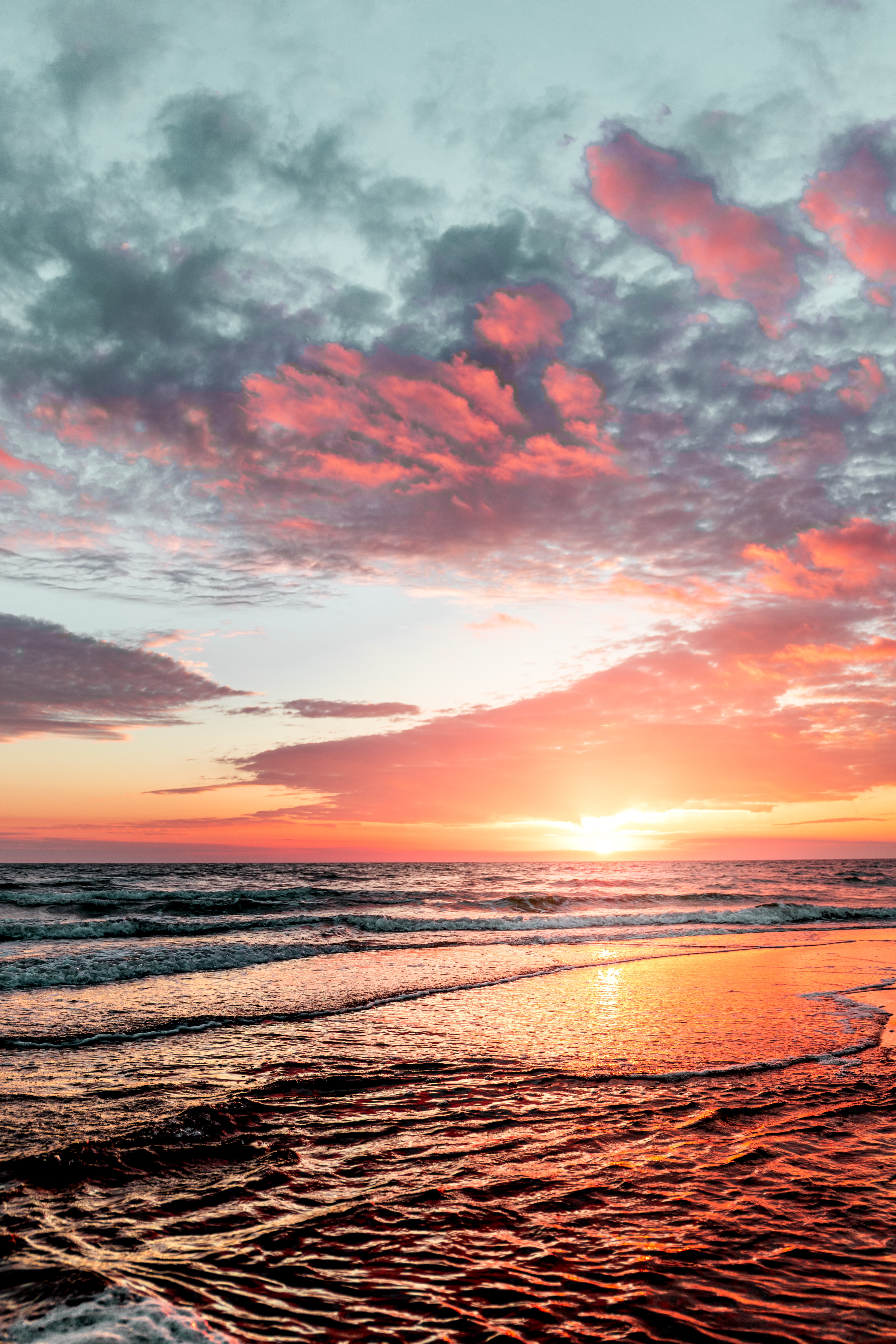 Free download wallpaper Sunset, Horizon, Nature, Sea, Waves on your PC desktop