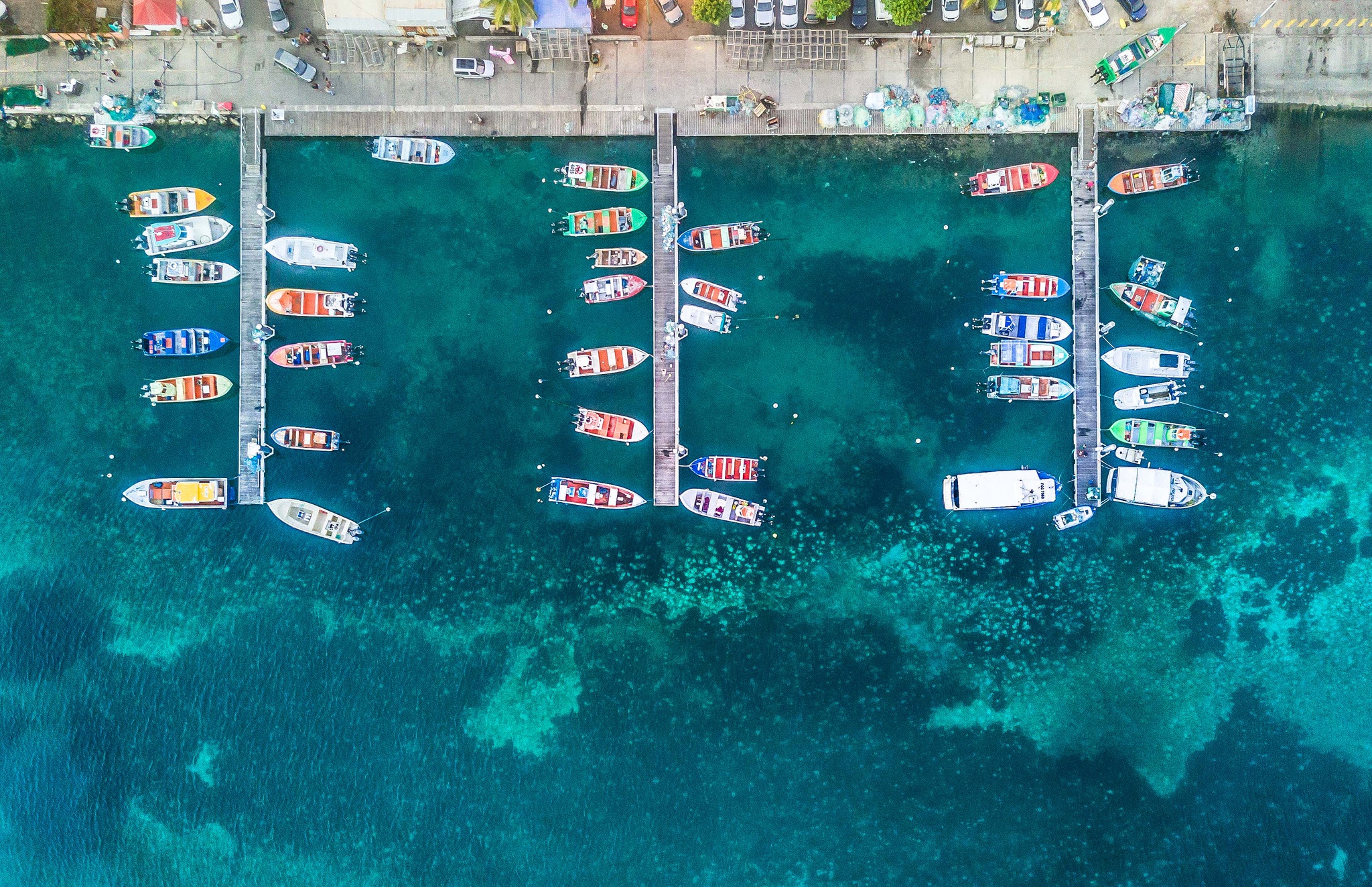 Descarga gratis la imagen Muelle, Barco, Hecho Por El Hombre, Fotografía Aérea en el escritorio de tu PC