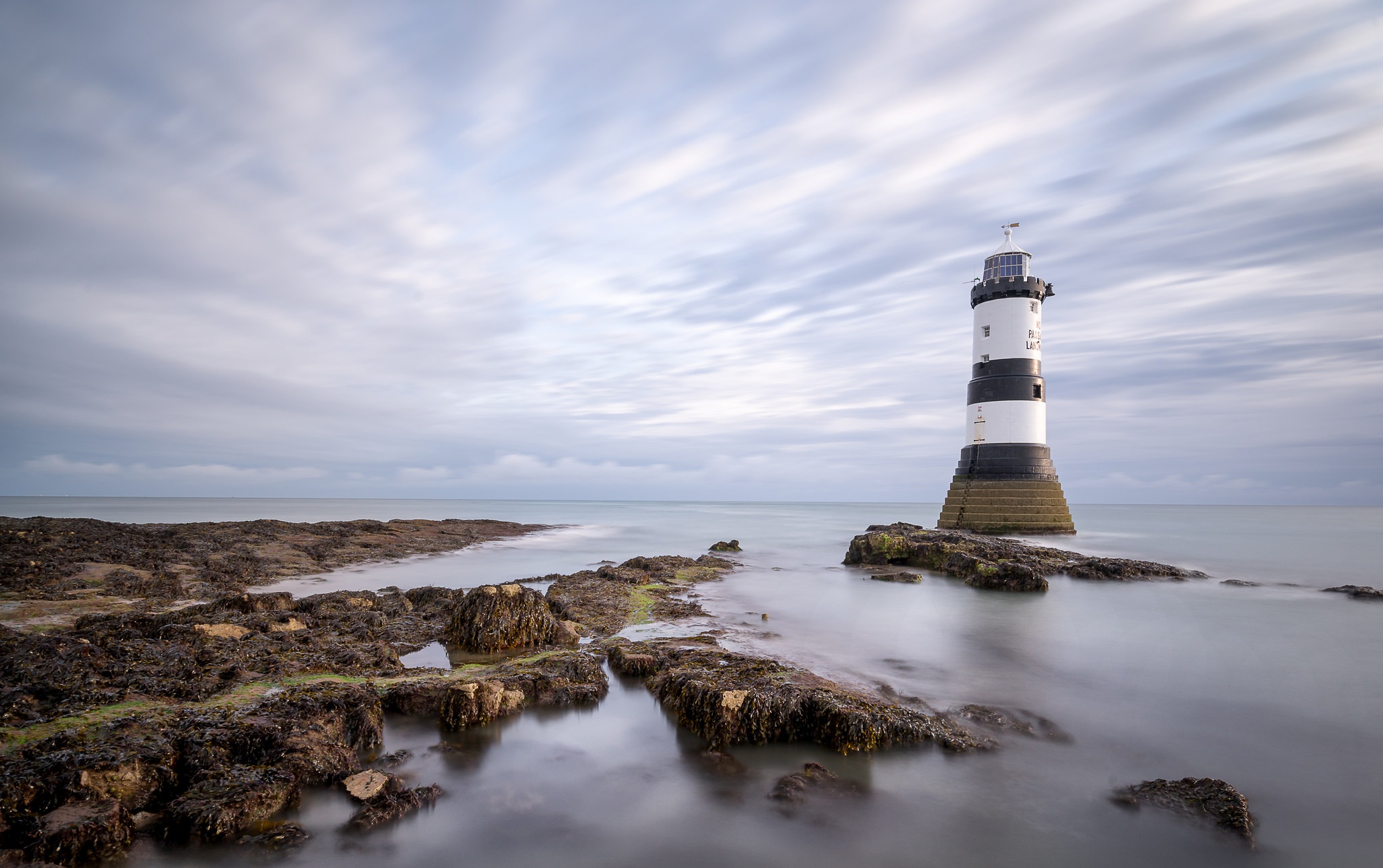 Download mobile wallpaper Sky, Building, Horizon, Coast, Ocean, Lighthouse, Cloud, Man Made for free.