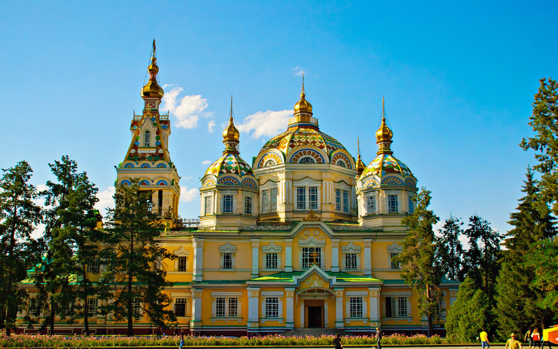 376186 скачать картинку религиозные, кафедральный собор, казахстан, сделано человеком, соборы - обои и заставки бесплатно