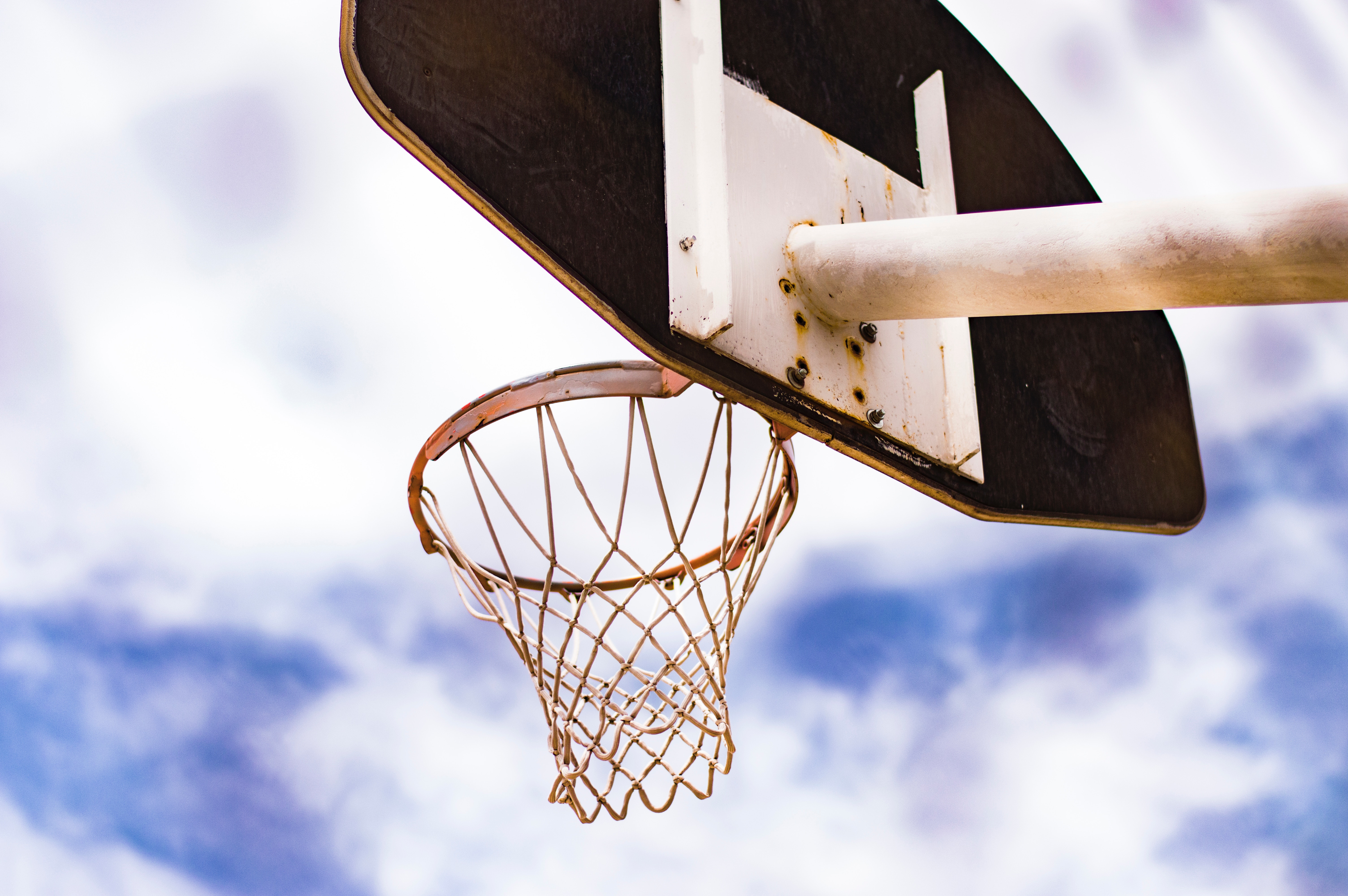 Download mobile wallpaper Ring, Grid, Sports, Basketball for free.