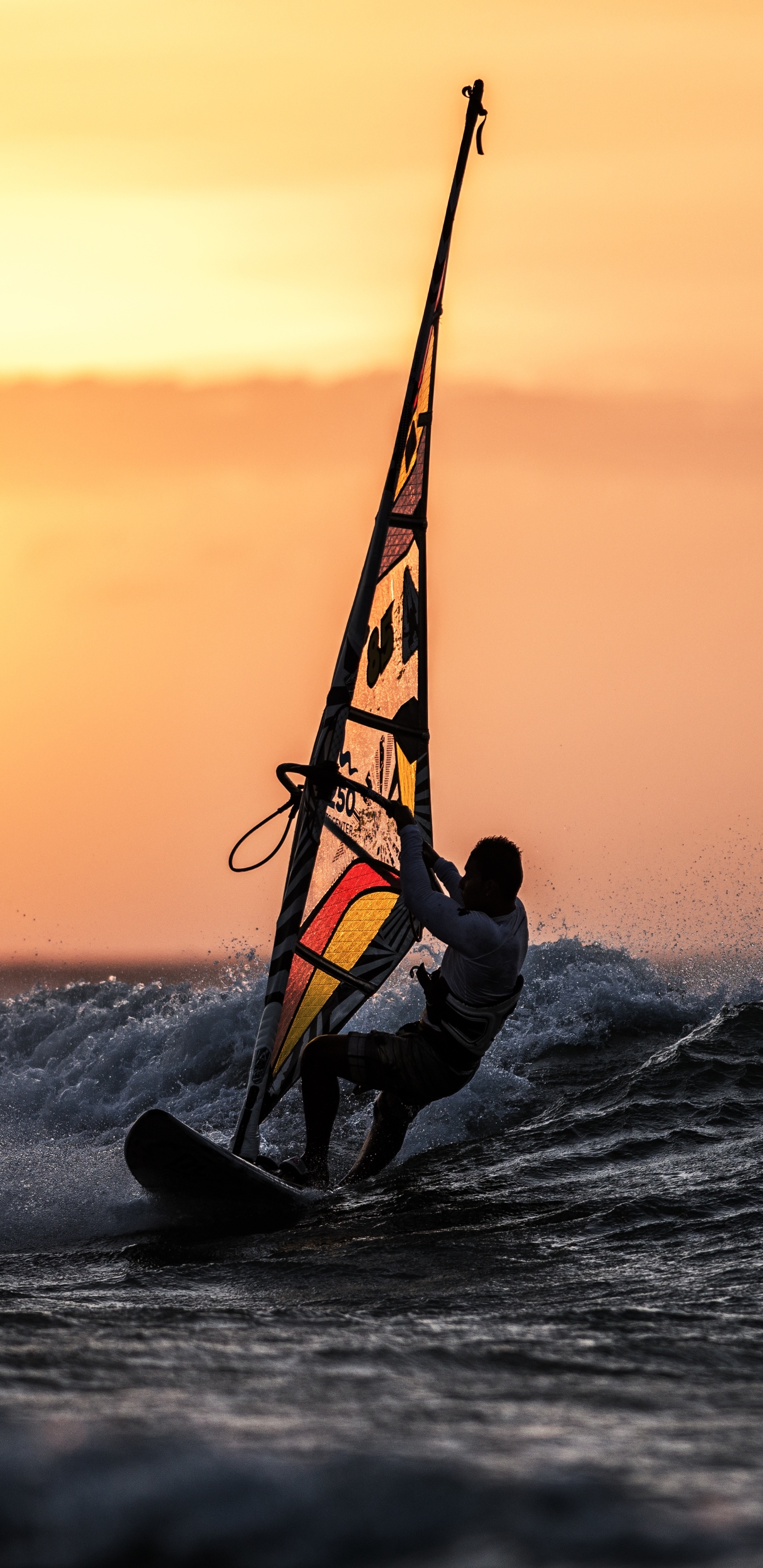 Handy-Wallpaper Sport, Windsurfen, Sonnenuntergang, Sonne kostenlos herunterladen.