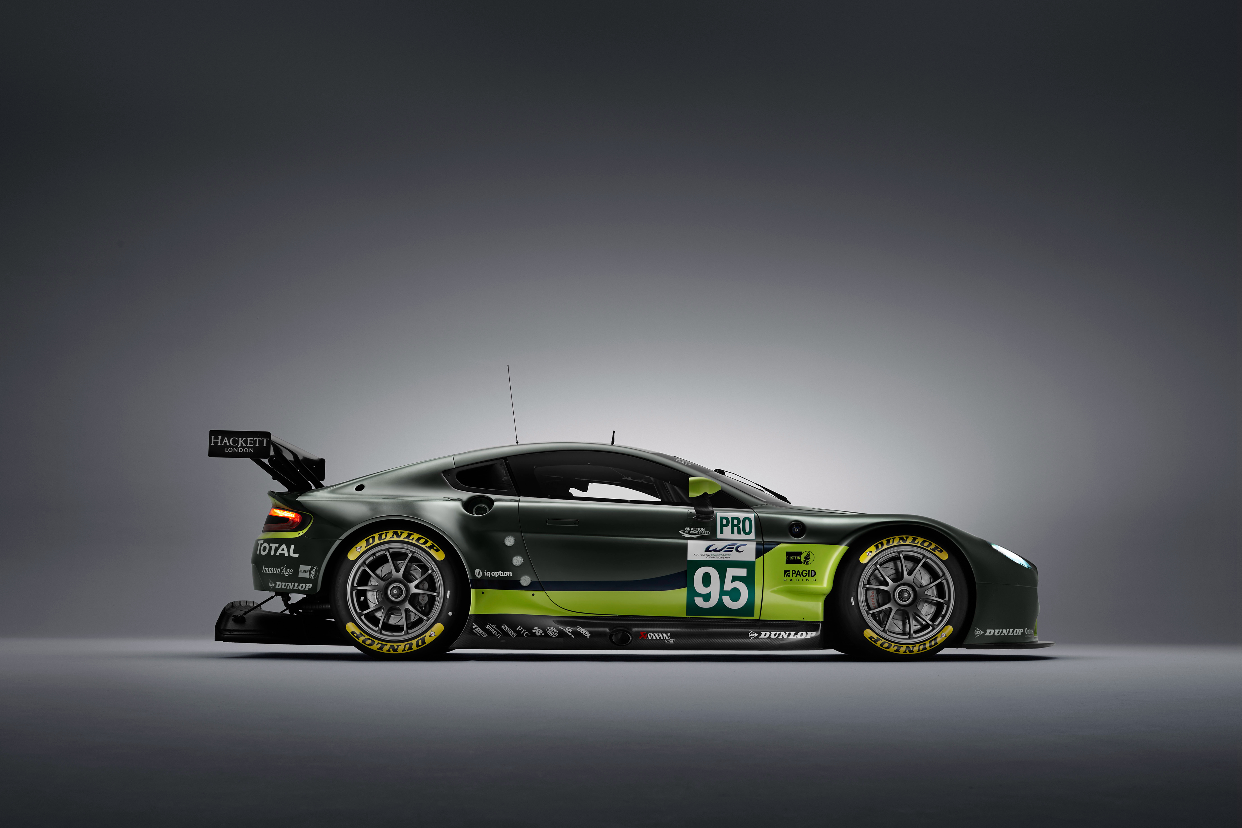 Télécharger des fonds d'écran Aston Martin V8 Vantage Gte HD