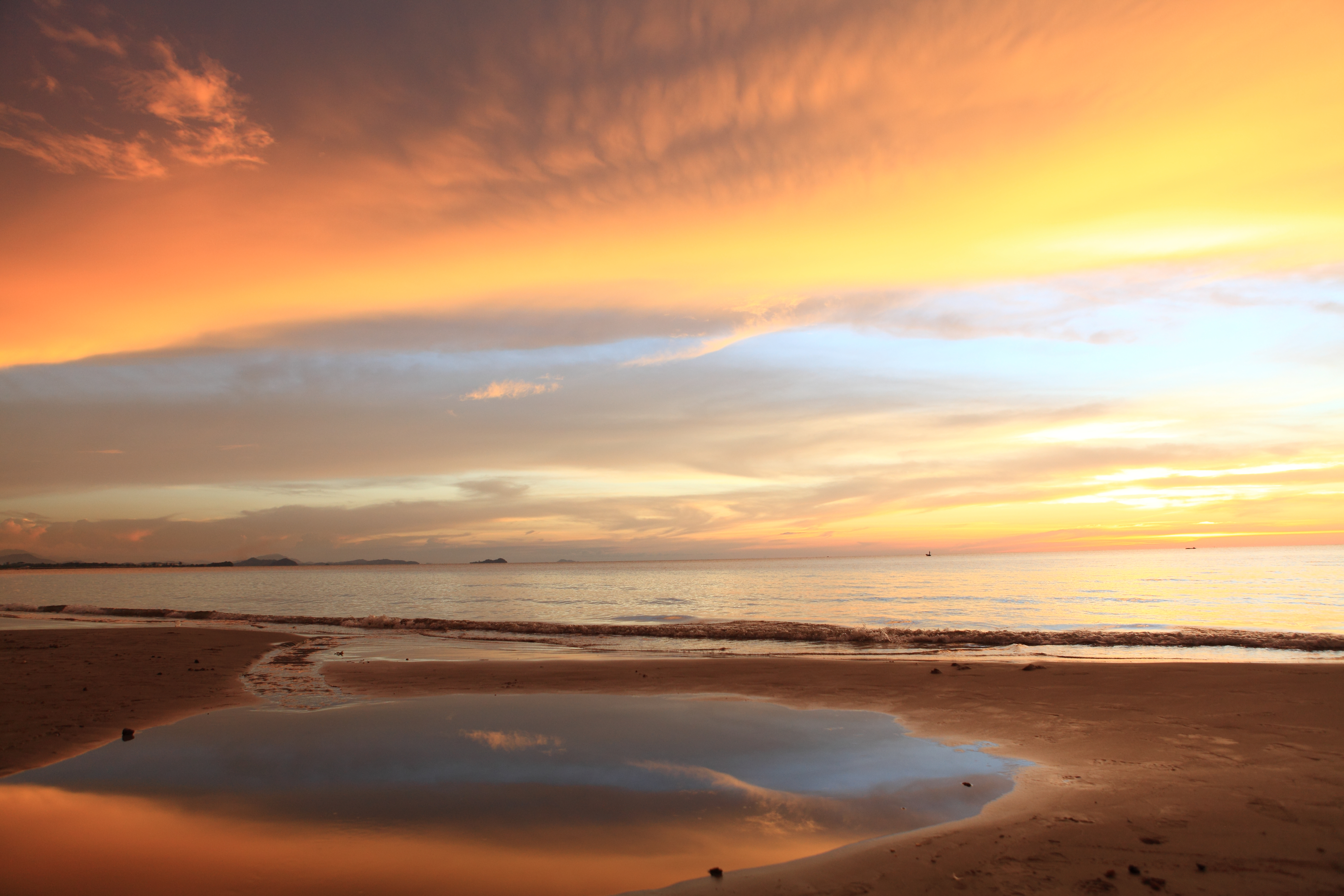 Download mobile wallpaper Coast, Horizon, Sunset, Sea, Nature, Beach for free.