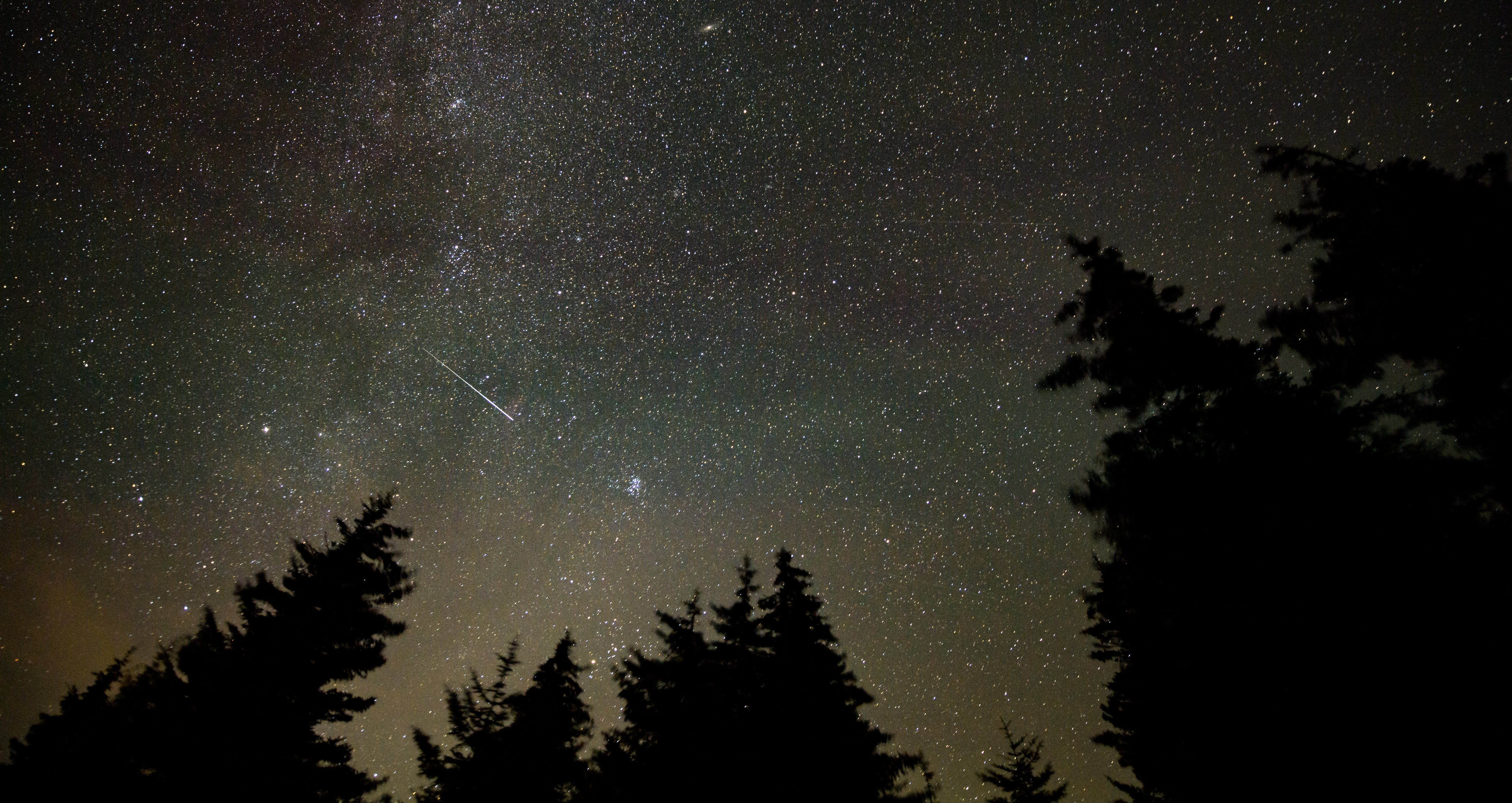 Download mobile wallpaper Night, Earth, Meteor for free.