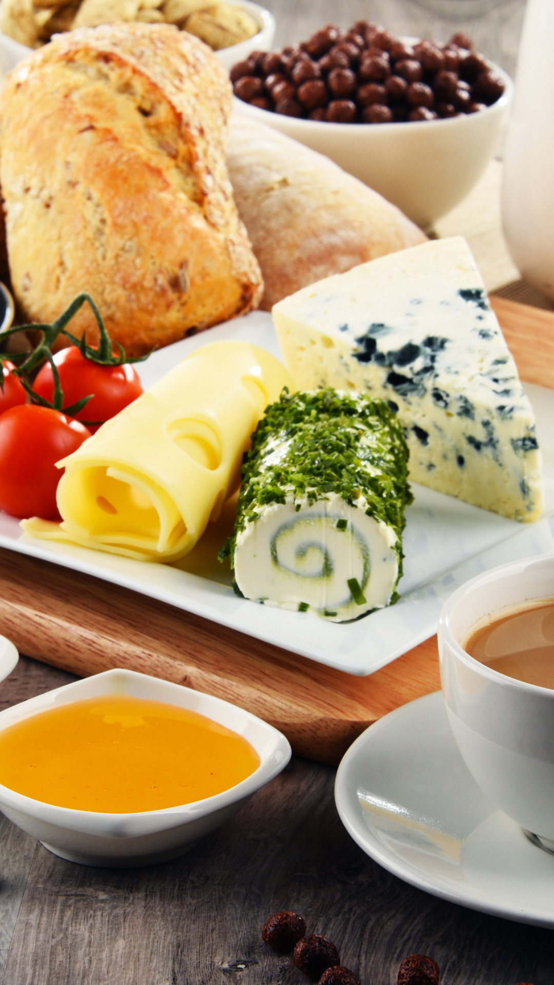 Handy-Wallpaper Tasse, Brot, Tomate, Saft, Käse, Nahrungsmittel, Kaffee, Frühstuck kostenlos herunterladen.