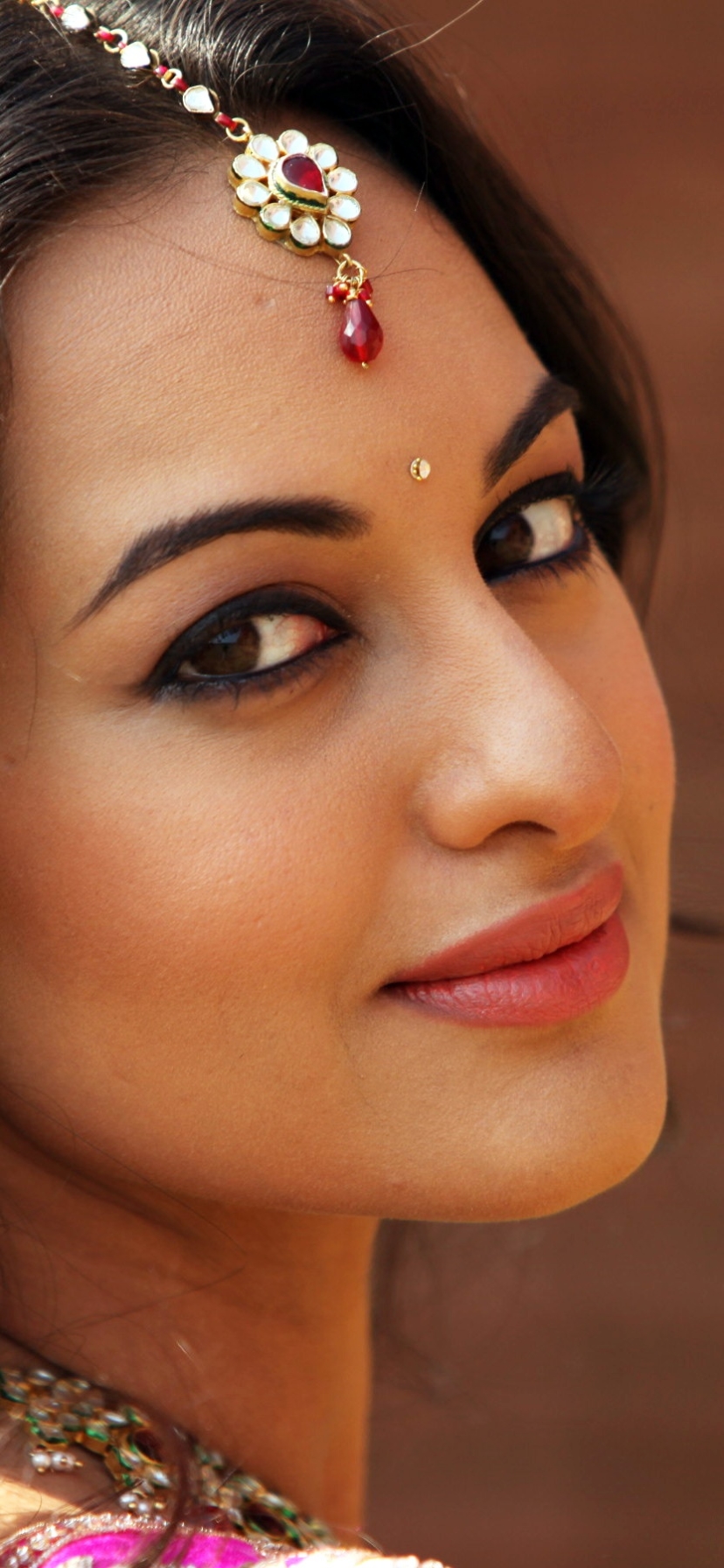 sonakshi sinha, celebrity, face, close up, indian