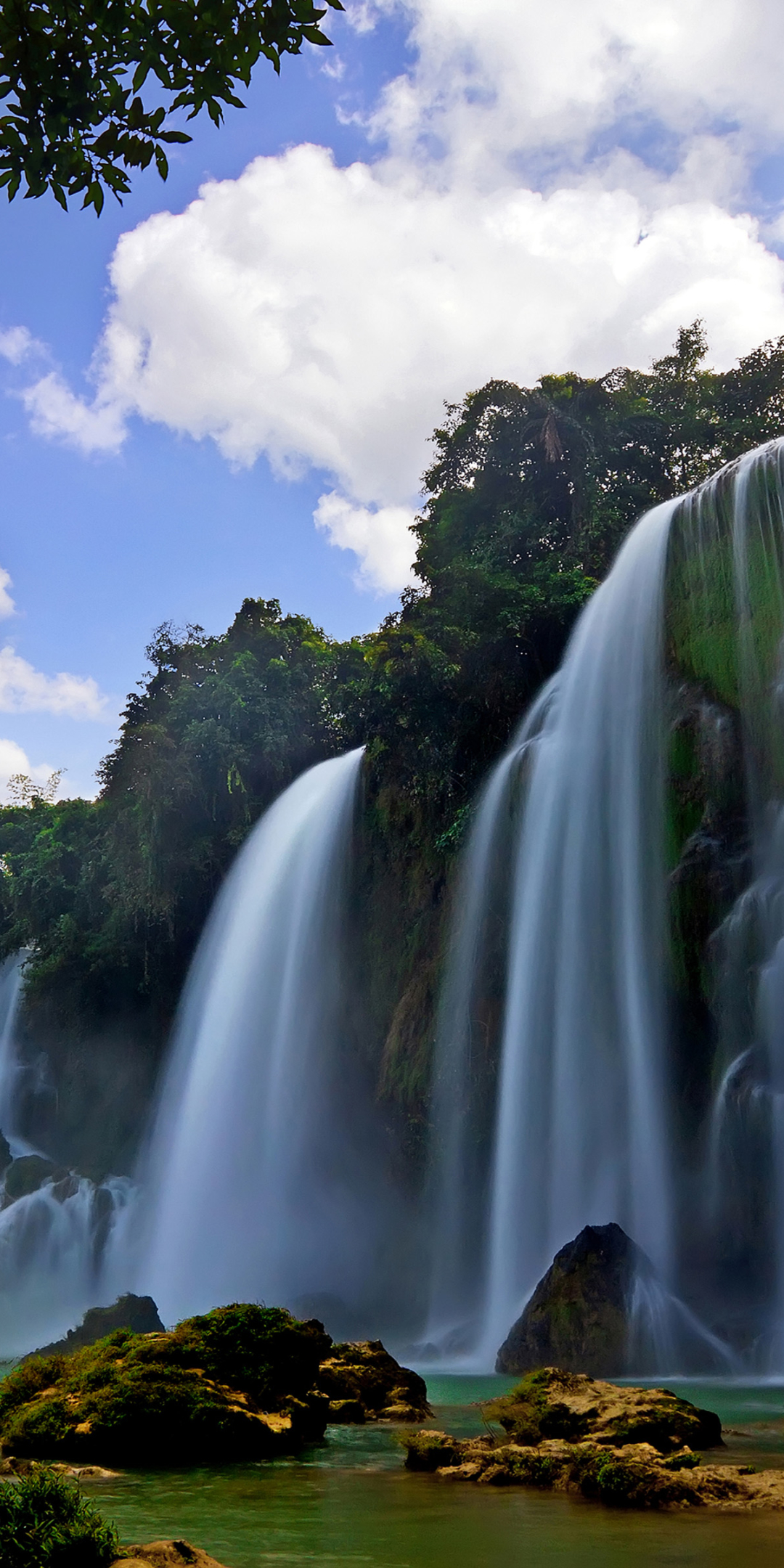 Download mobile wallpaper Waterfalls, Lake, Waterfall, Earth for free.