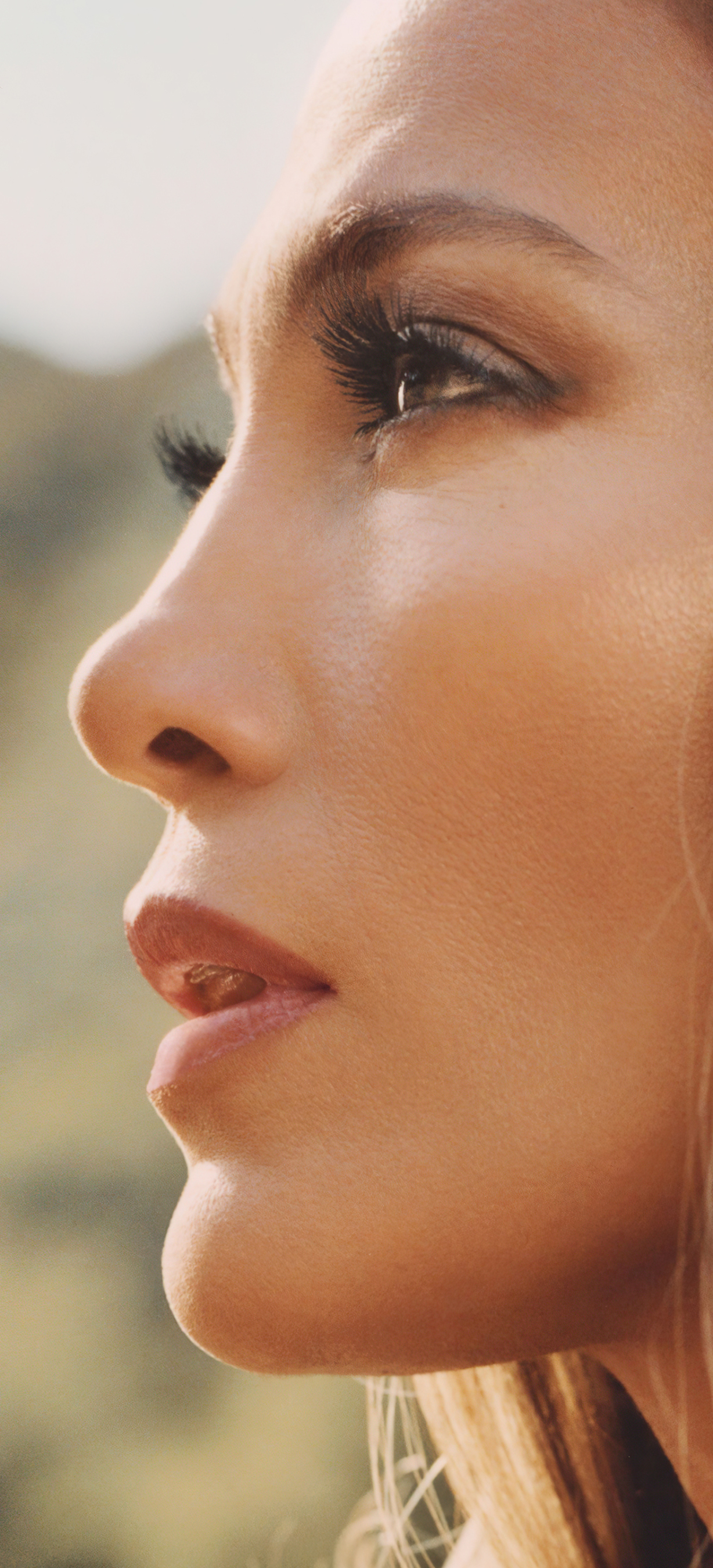 Download mobile wallpaper Jennifer Lopez, Singer, Face, American, Celebrity, Actress for free.