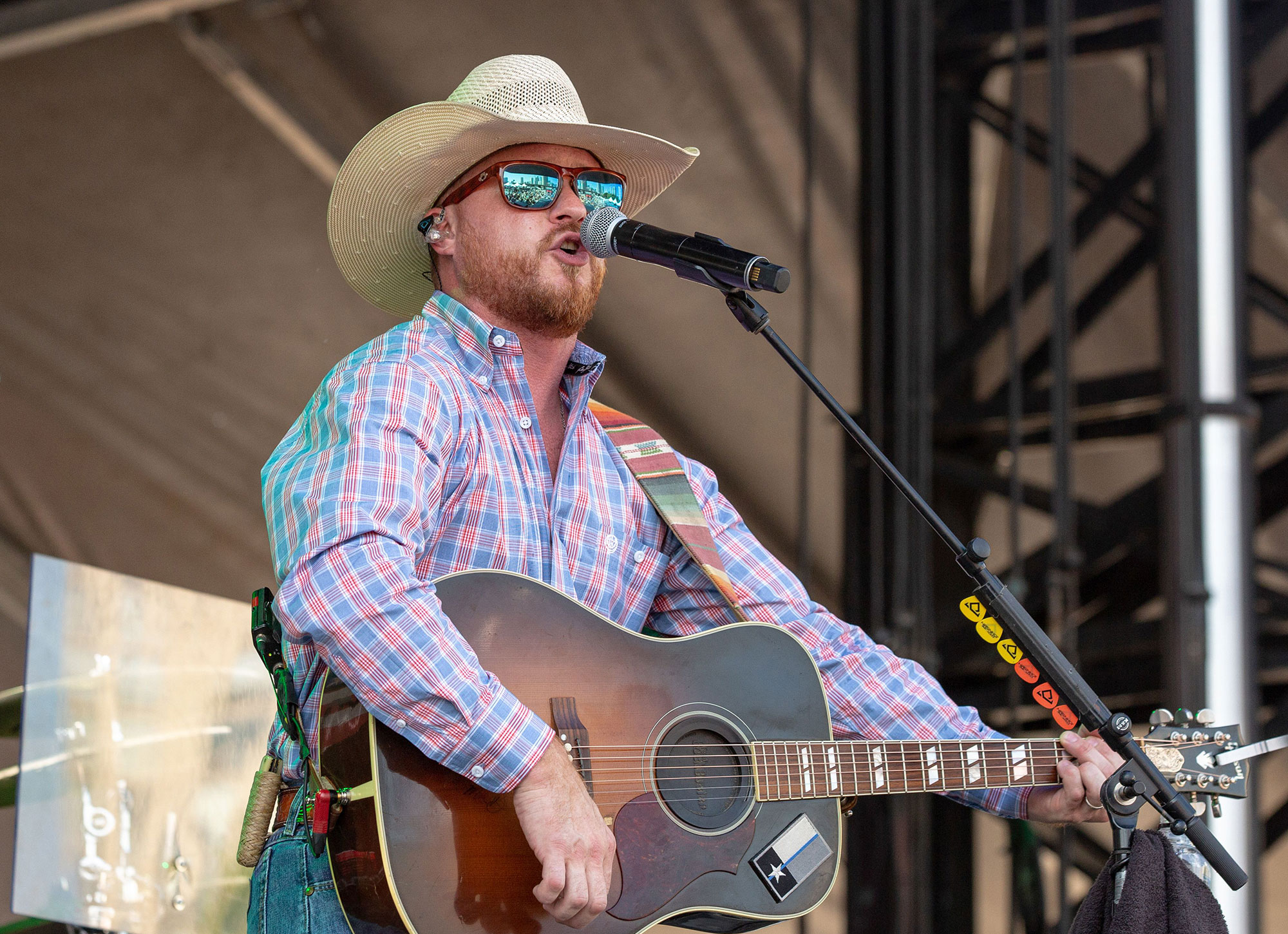 Melhores papéis de parede de Cody Johnson para tela do telefone